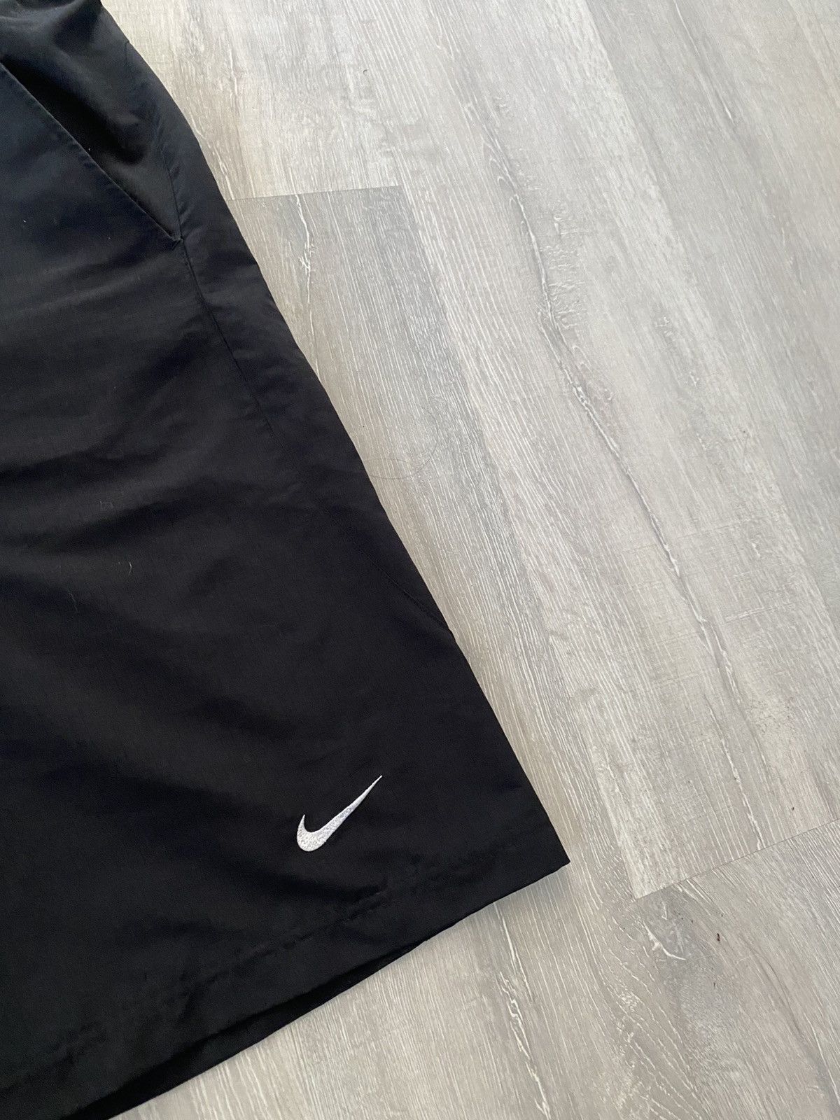 Nike × Vintage Nike vintage nylon shorts all black small swoosh TN Y2K Size US 34 / EU 50 - 2 Thumbnail