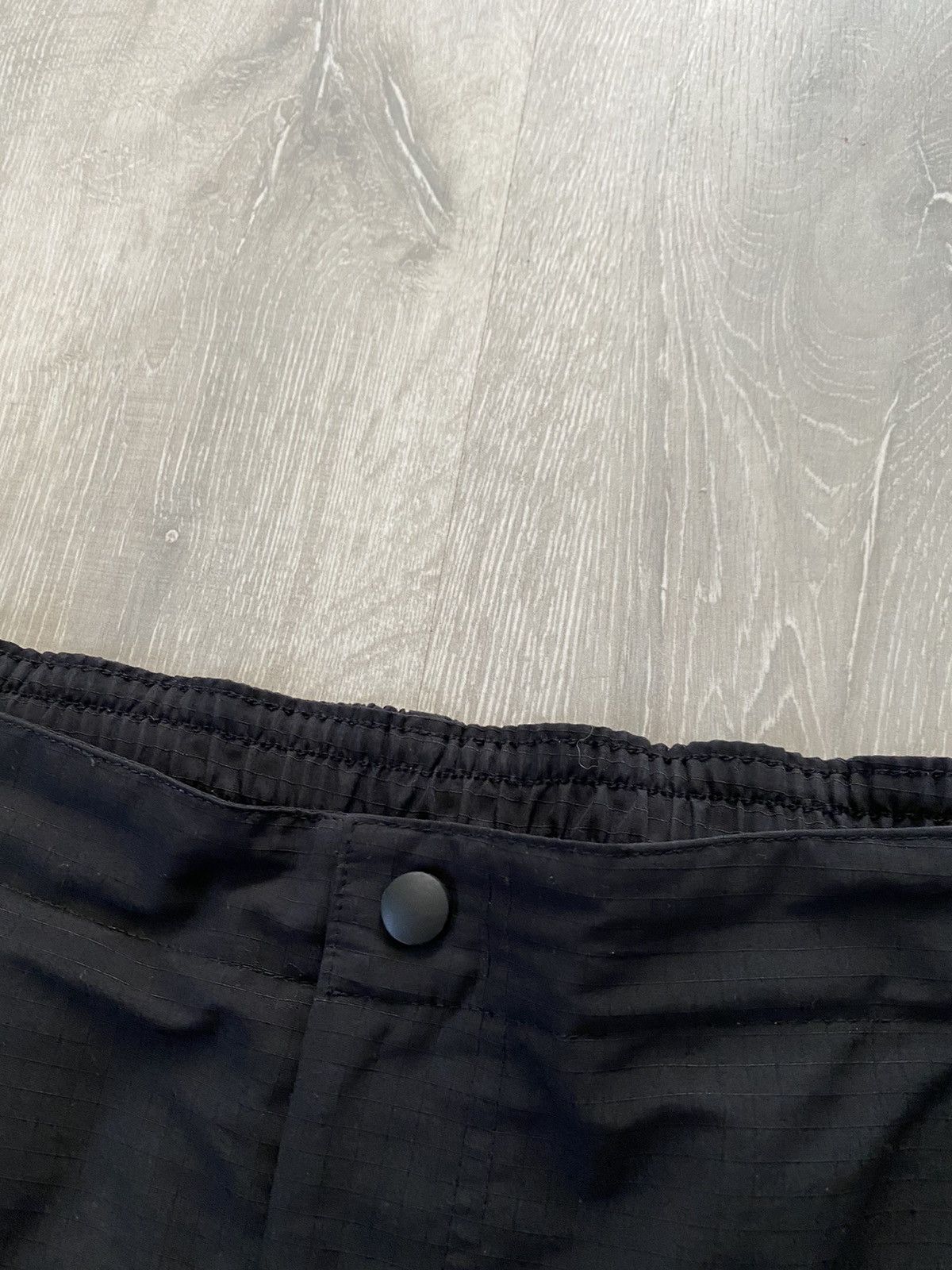 Nike × Vintage Nike vintage nylon shorts all black small swoosh TN Y2K Size US 34 / EU 50 - 3 Thumbnail