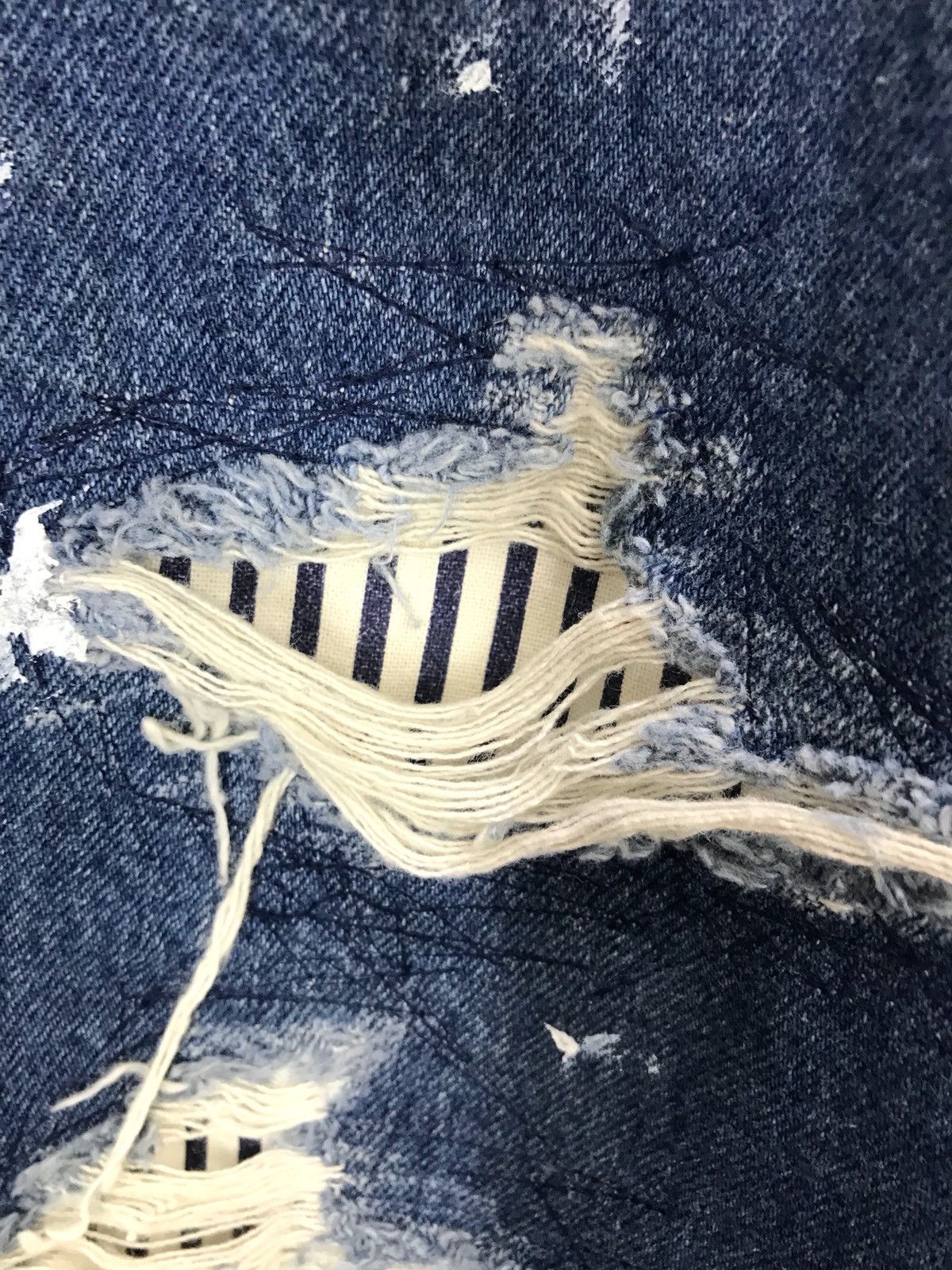 Levi's Vintage LEVIS 501 LVC Painter Distressed Jeans Size US 34 / EU 50 - 12 Thumbnail