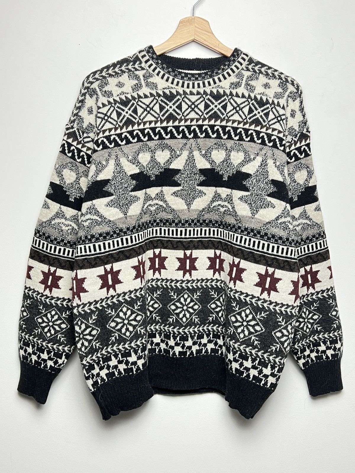 Hugo Boss BOSS winter motif wool/alpaca sweater Size US L / EU 52-54 / 3 - 1 Thumbnail