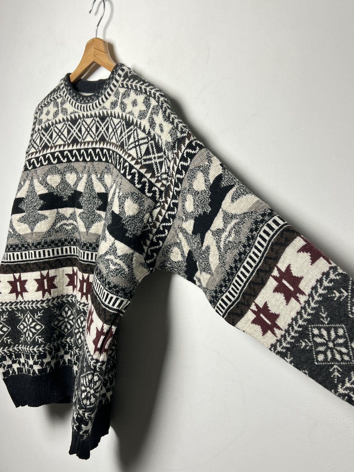Hugo Boss BOSS winter motif wool/alpaca sweater Size US L / EU 52-54 / 3 - 6 Thumbnail