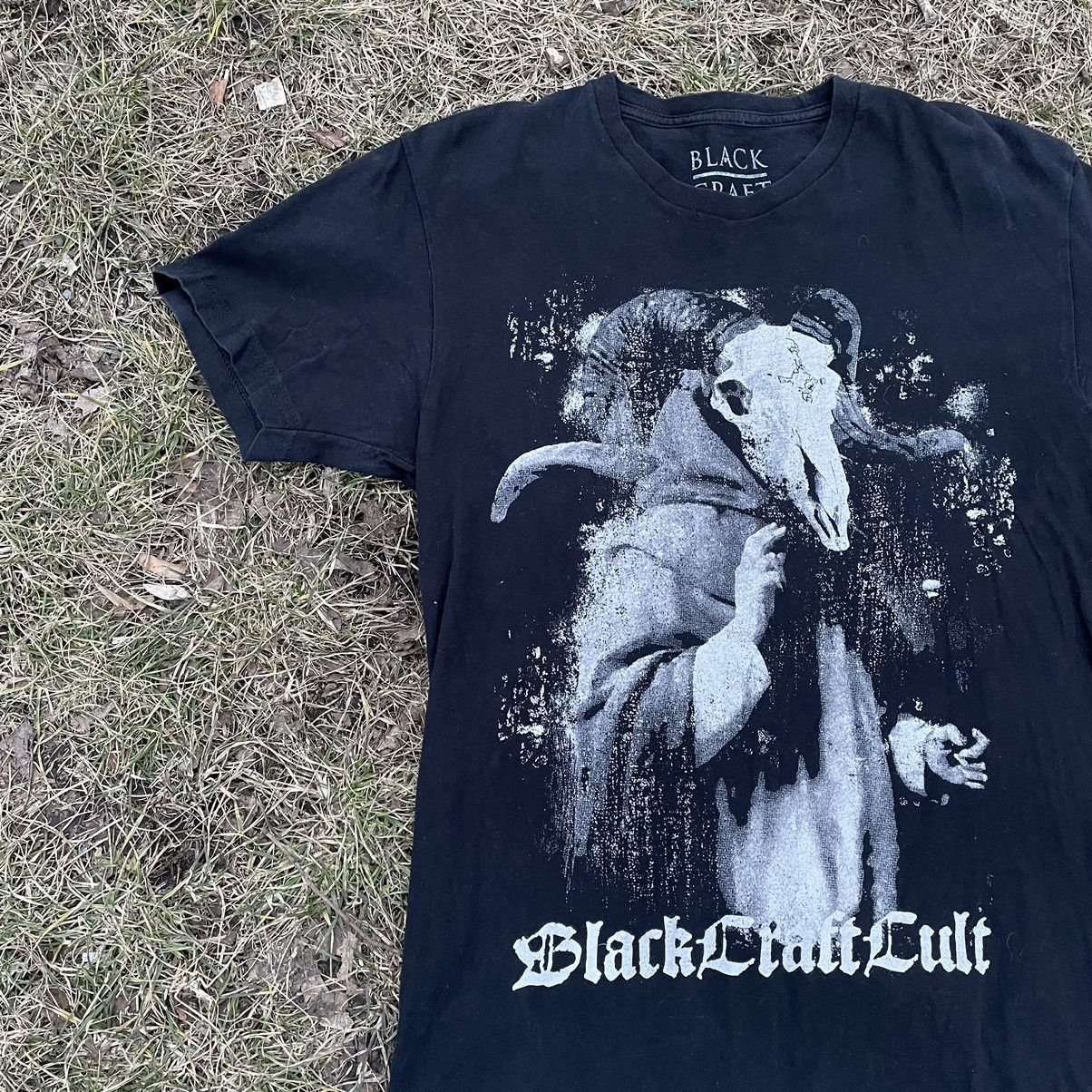 Vintage Vintage 90s Dark Graphic Tee Goth Punk Skull Print Slim M Size US M / EU 48-50 / 2 - 4 Thumbnail
