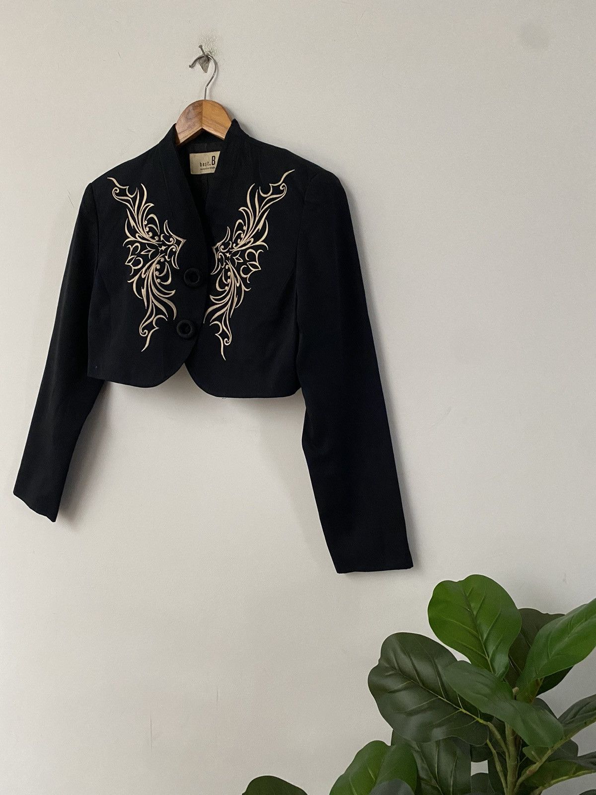 Designer × Japanese Brand × Seditionaries ELLA 🇯🇵 Japanese cropped jacket embroidery design Size ONE SIZE - 1 Thumbnail