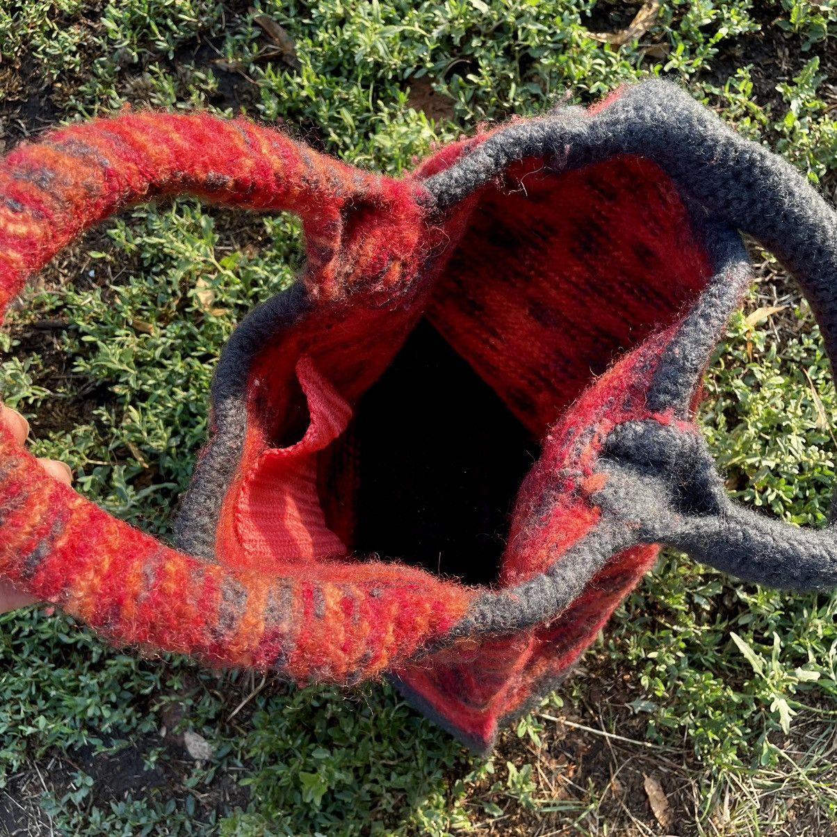 Vintage Vintage 90s Mohair Teddy Shopper Bag Grunge Red Logo Boxy OS Size ONE SIZE - 4 Thumbnail
