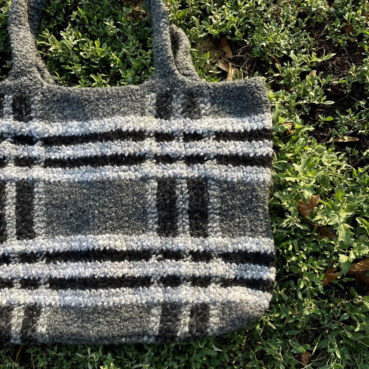 Japanese Brand Vintage 90s Burberry Style Mohair Shouled Baggy Japanese Size ONE SIZE - 2 Thumbnail