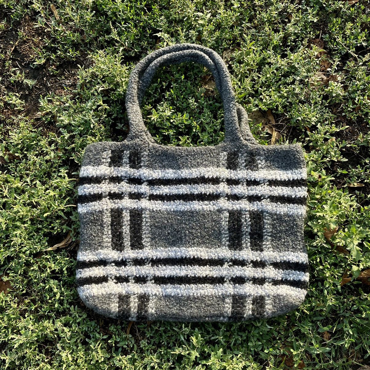 Japanese Brand Vintage 90s Burberry Style Mohair Shouled Baggy Japanese Size ONE SIZE - 1 Thumbnail