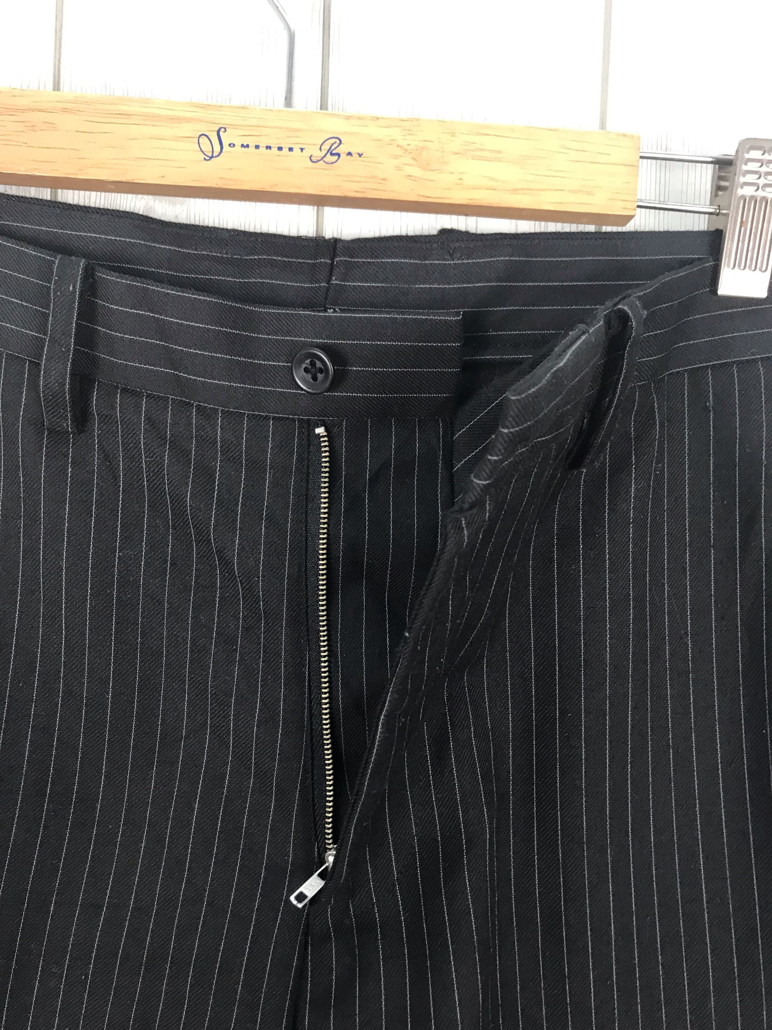 Journal Standard JOURNAL STANDARD Pin Striped Polyester Rayon Cargo Pants Size US 30 / EU 46 - 12 Thumbnail