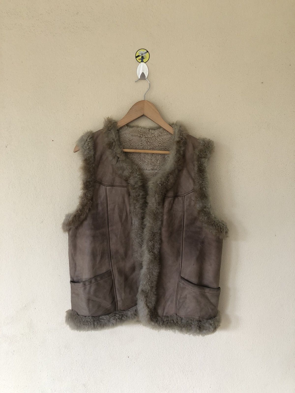 Genuine Leather Vintage Shearling Leather Vest Size US M / EU 48-50 / 2 - 1 Thumbnail