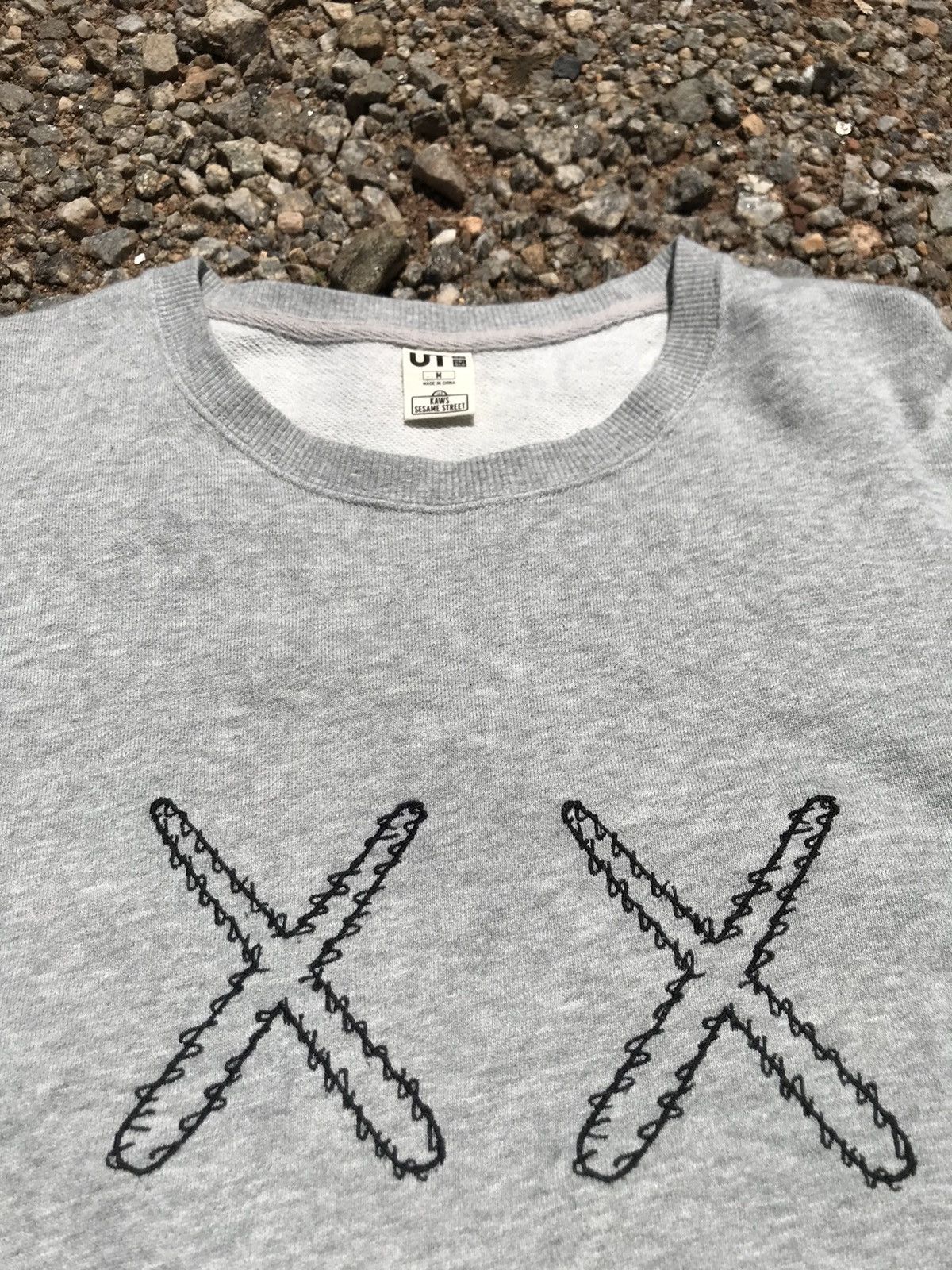 Japanese Brand SS2016 ut collection x kaws x sesame street collaborations Size US M / EU 48-50 / 2 - 4 Thumbnail