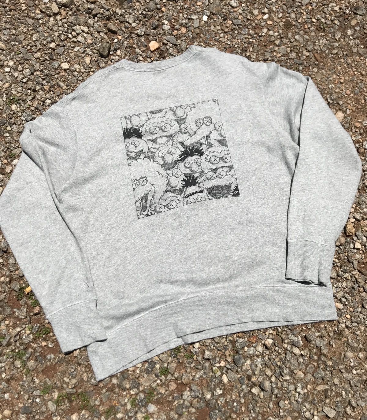 Japanese Brand SS2016 ut collection x kaws x sesame street collaborations Size US M / EU 48-50 / 2 - 8 Thumbnail