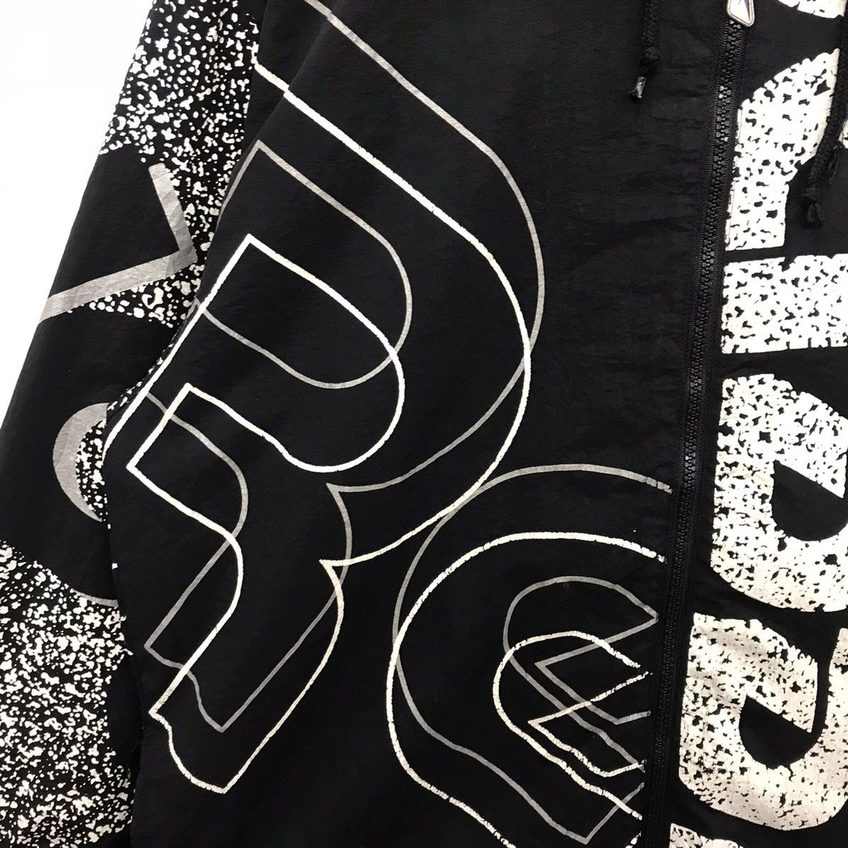 Reebok × Vintage Rare!! Vintage Reebok Fullprint Windbreaker Size US L / EU 52-54 / 3 - 10 Thumbnail