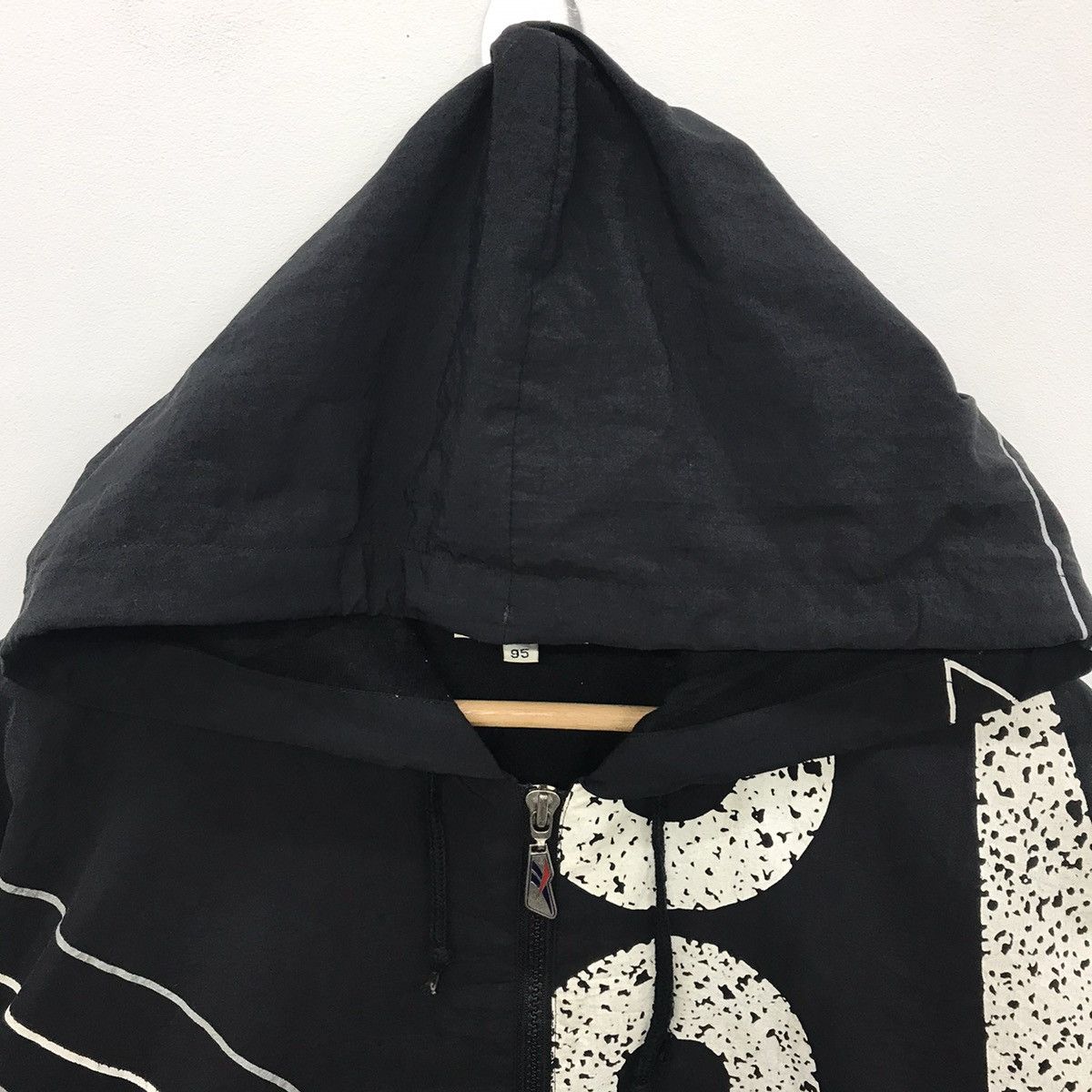 Reebok × Vintage Rare!! Vintage Reebok Fullprint Windbreaker Size US L / EU 52-54 / 3 - 4 Thumbnail