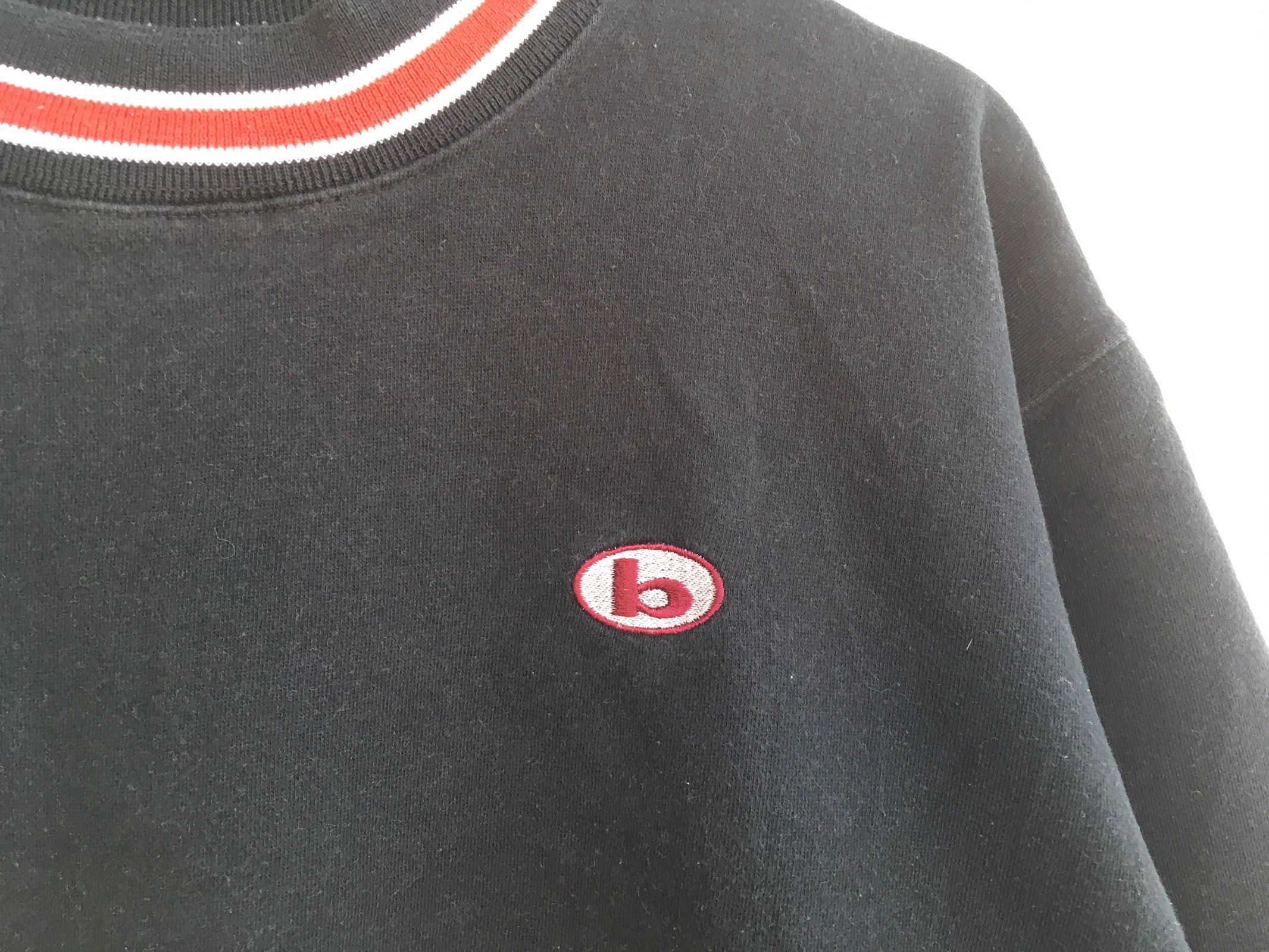 Vintage ‼️BITCH Skateboard Small Logo Embroidery Ringer Sweatshirt Size US M / EU 48-50 / 2 - 3 Thumbnail