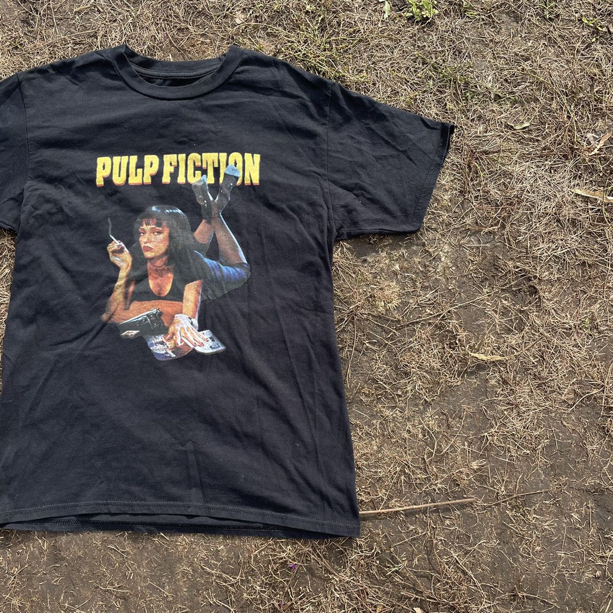 Vintage selling Y2K Gildan Pulp Fiction Promo Tee