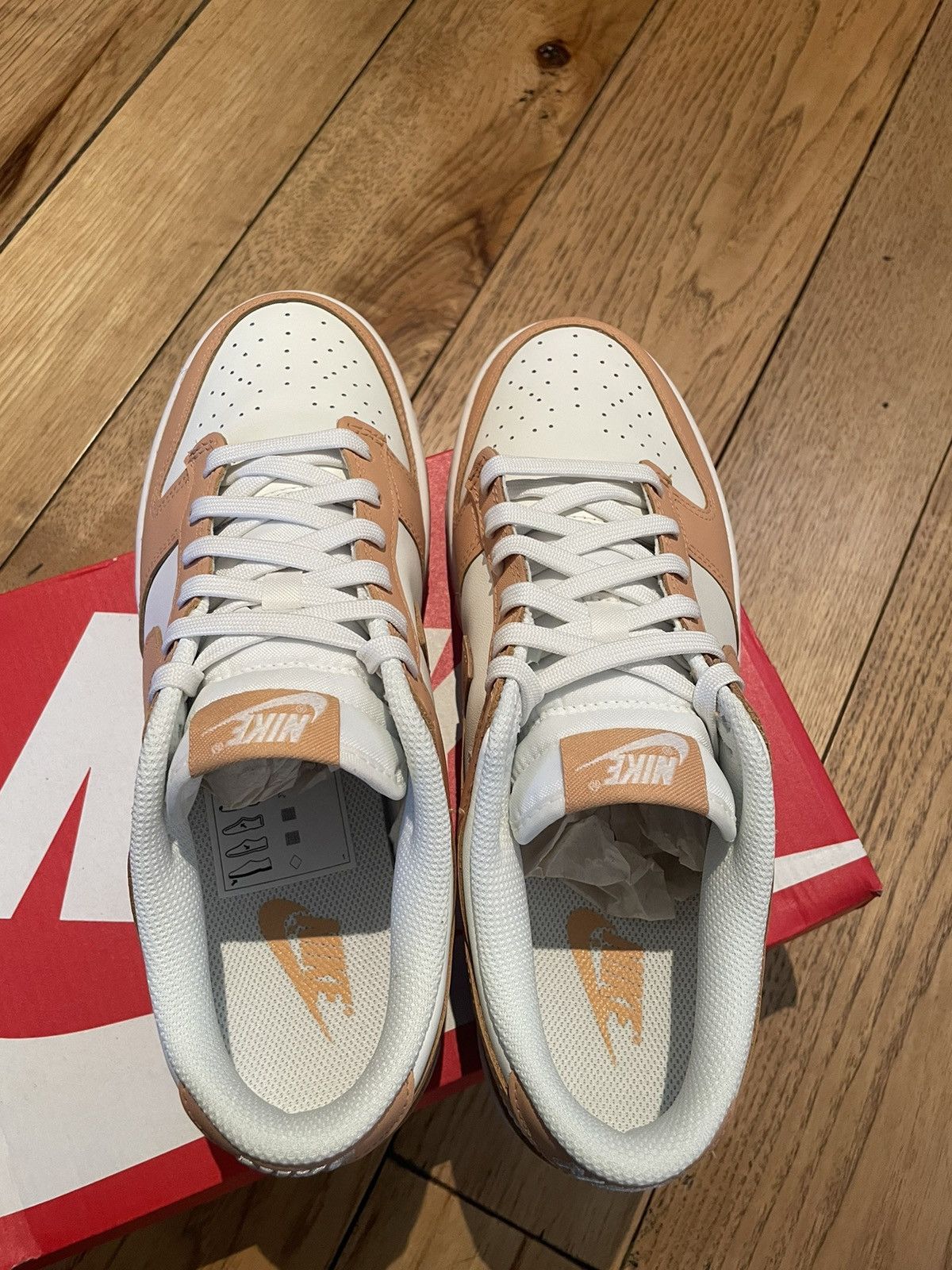 Nike Nike Dunk Low Harvest Moon 2022 Size US 8 / EU 41 - 4 Thumbnail
