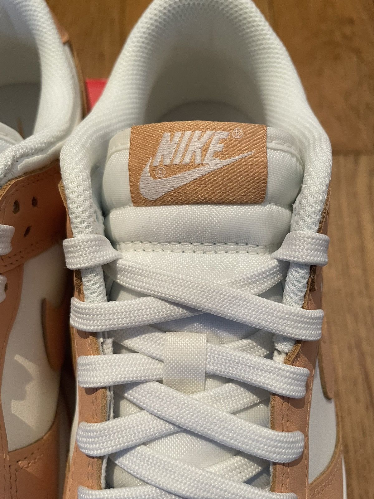 Nike Nike Dunk Low Harvest Moon 2022 Size US 8 / EU 41 - 6 Thumbnail