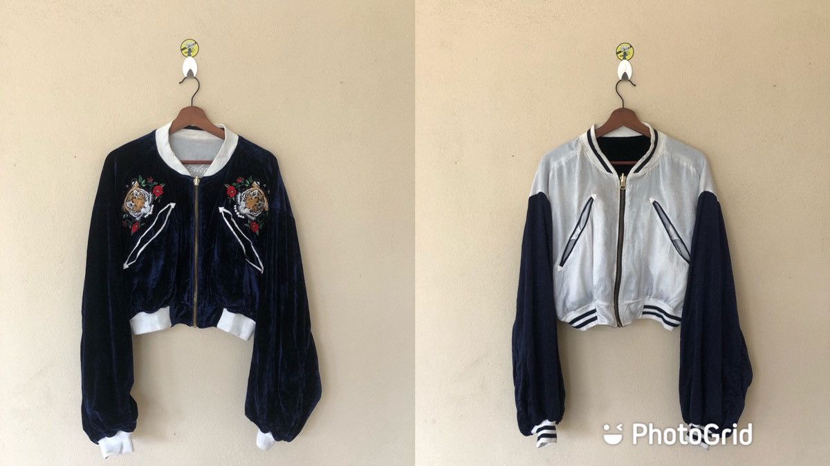 Vintage Reversible Sukajan Tiger Embroidered Satin Jacket Size US M / EU 48-50 / 2 - 1 Thumbnail