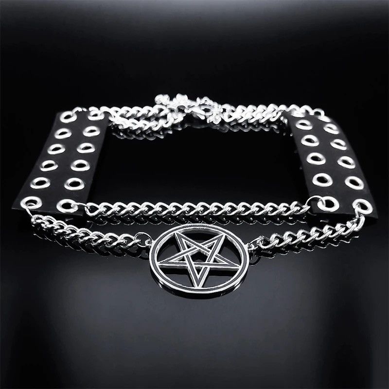 Jewelry Inverted Pentagram Necklace Size ONE SIZE - 2 Thumbnail