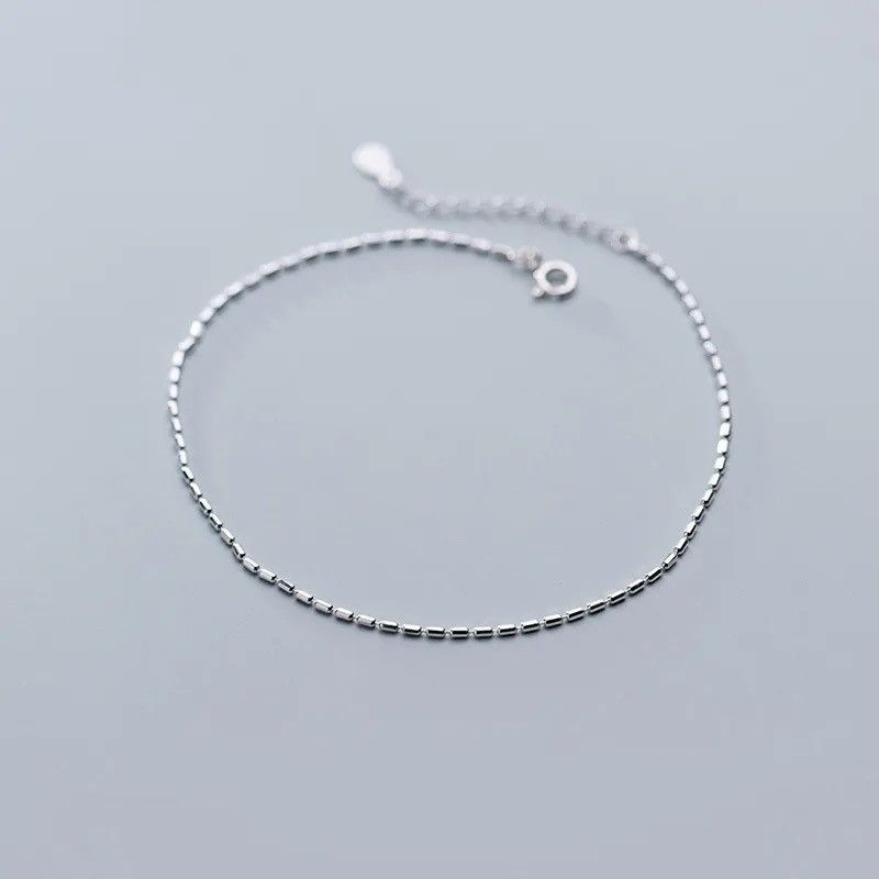 Jewelry Minimalist Glossy Long Bead Charm Bracelet Size ONE SIZE - 1 Thumbnail