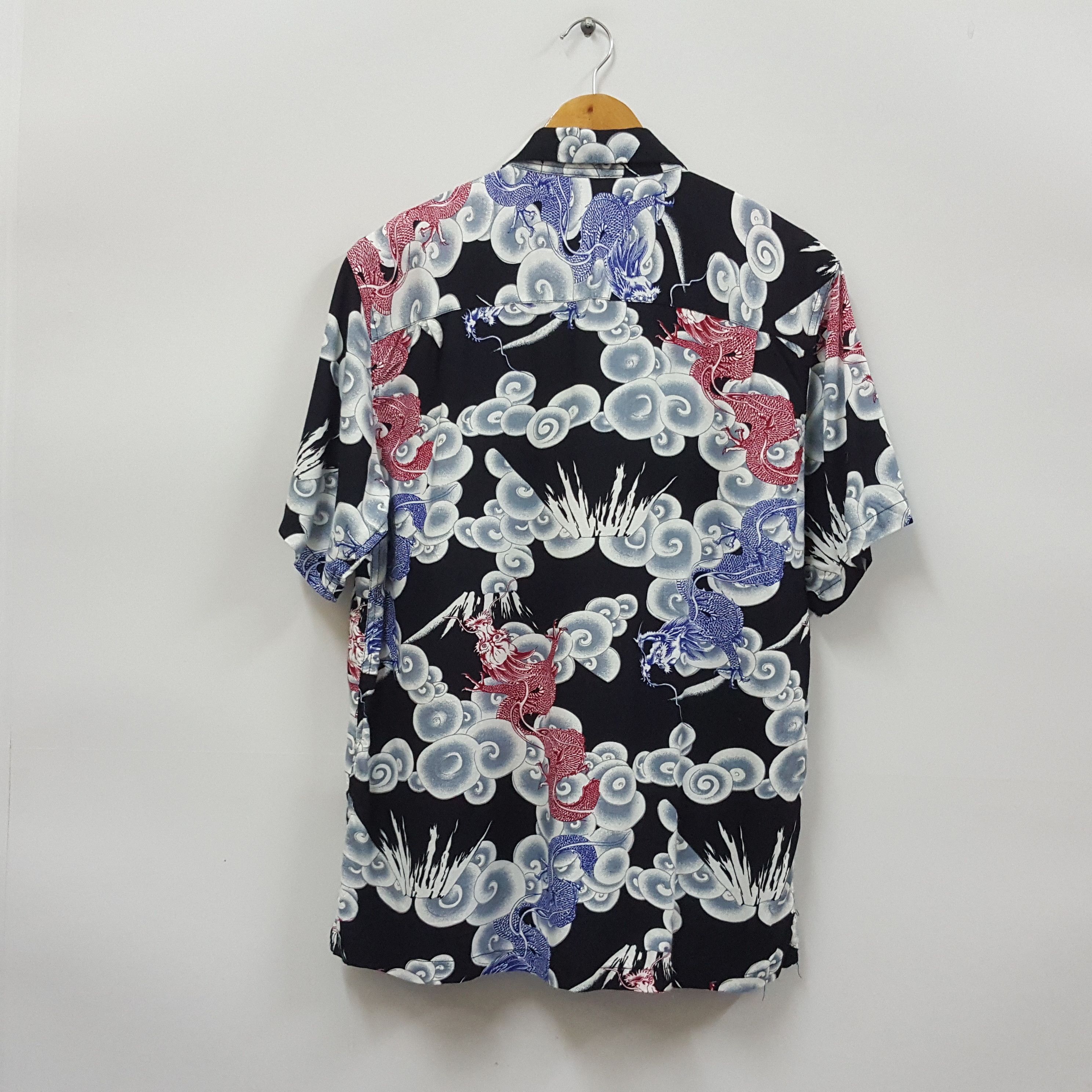 Japanese Brand Vintage Japanese brand surf style nice dragon design shirt Size US L / EU 52-54 / 3 - 3 Thumbnail