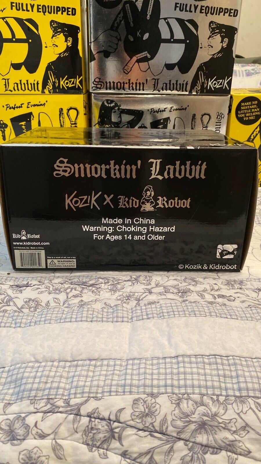 Kid Robot *RARE SIGNED* FRANK KOZIK KIDROBOT SMORKIN LABBIT 10" BLACK Size ONE SIZE - 10 Thumbnail