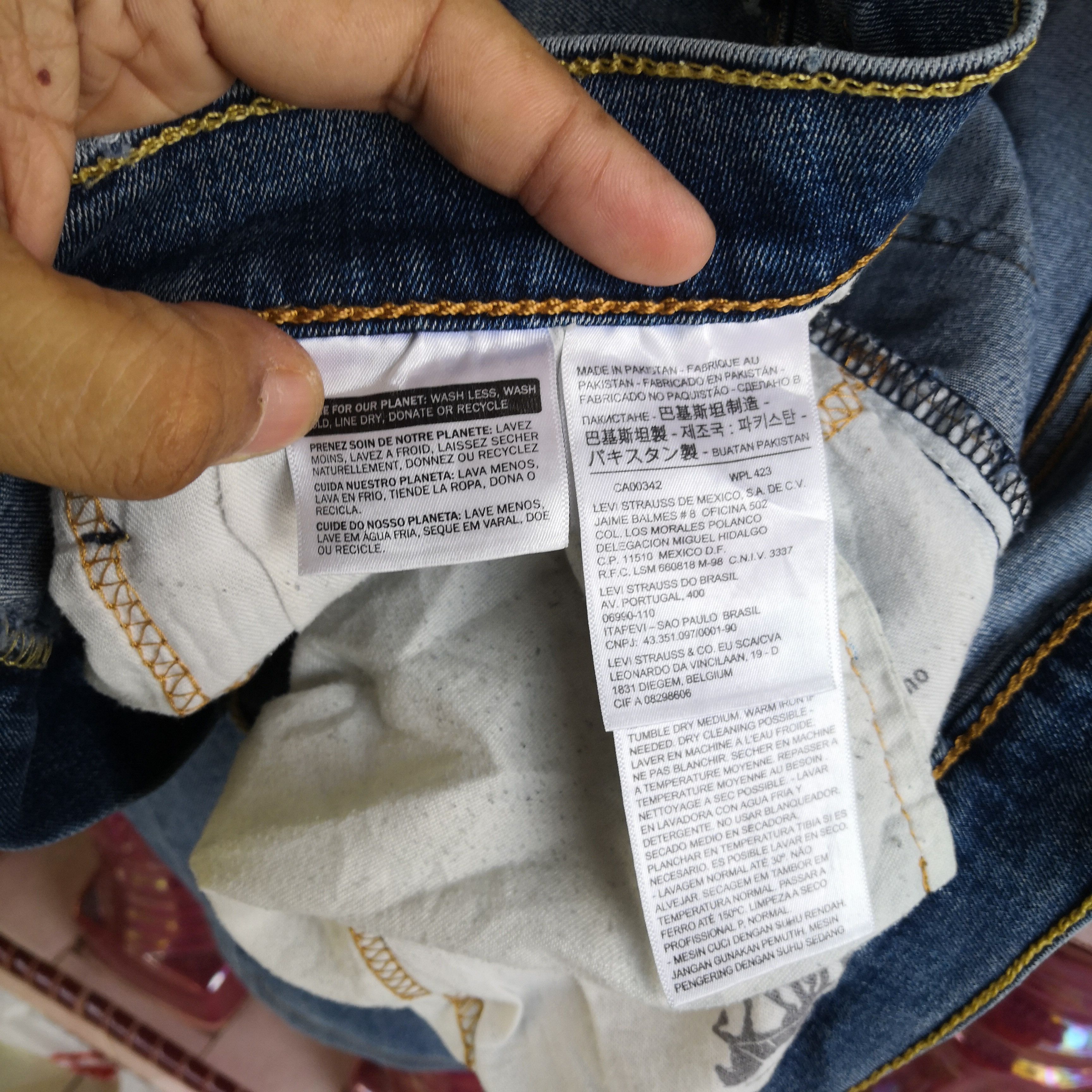 Levi's Vintage Levis 501 Denim Distressed Levi's Faded Wash Jeans Size US 30 / EU 46 - 14 Thumbnail