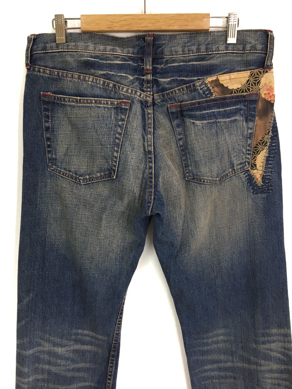 Kapital Japanese Brand TAKEO KIKUCHI Blossom Distressed Denim Jeans Size US 34 / EU 50 - 9 Thumbnail