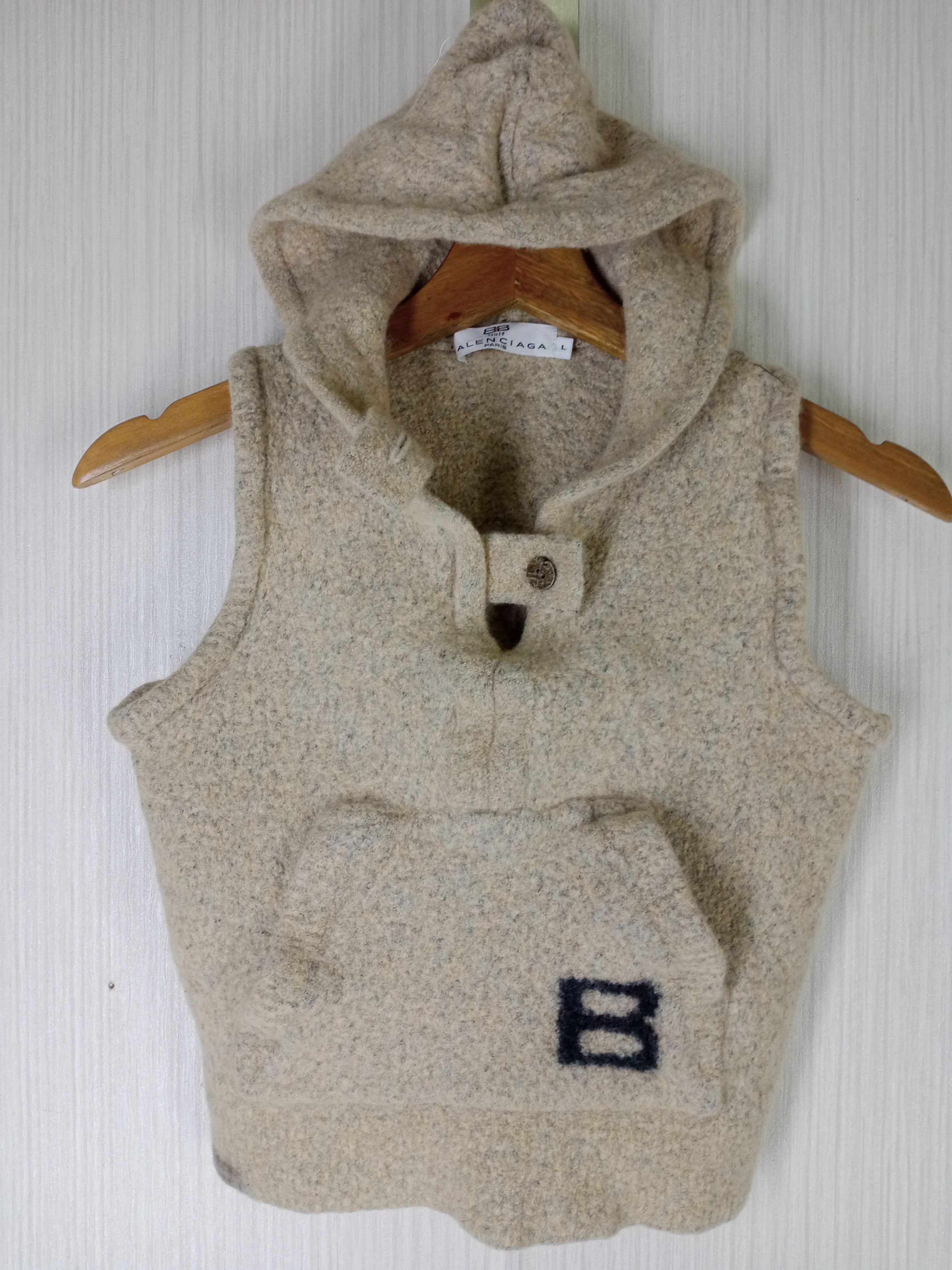 Balenciaga Vintage Balenciaga Golf Sleeveless Hoodie Wool Size US XS / EU 42 / 0 - 1 Thumbnail