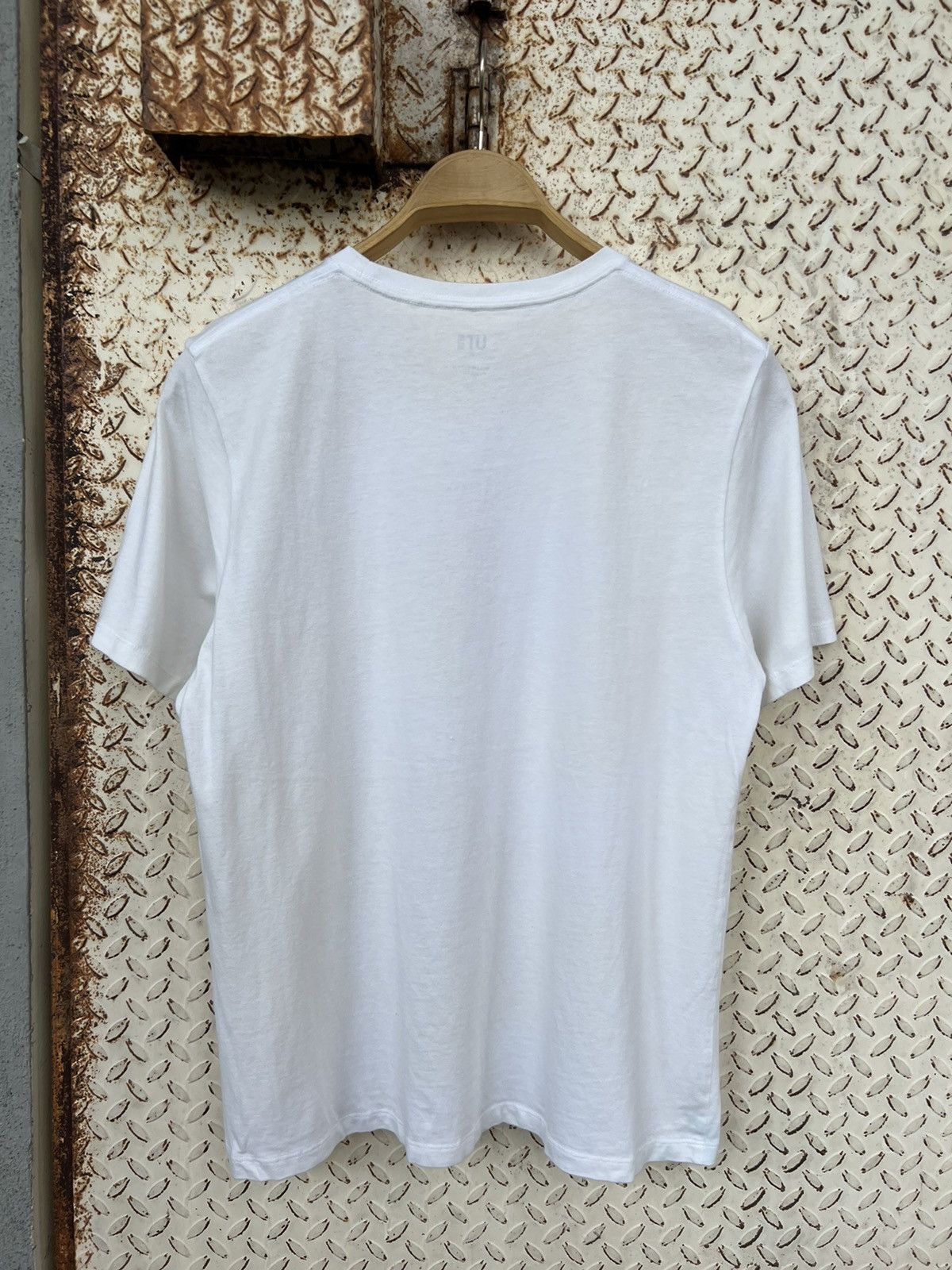 Anime 🔥FAST SALE🔥UNIQLO HELLO KITTY BY YUNI TOSHIDA TEE Size US XL / EU 56 / 4 - 6 Thumbnail