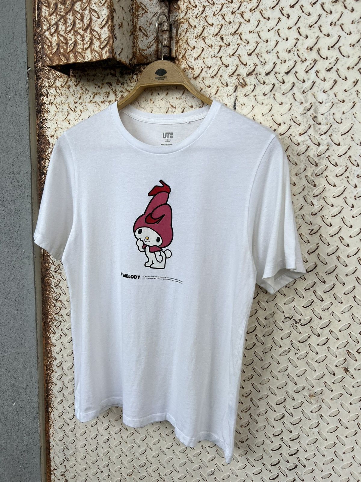Anime 🔥FAST SALE🔥UNIQLO HELLO KITTY BY YUNI TOSHIDA TEE Size US XL / EU 56 / 4 - 3 Thumbnail