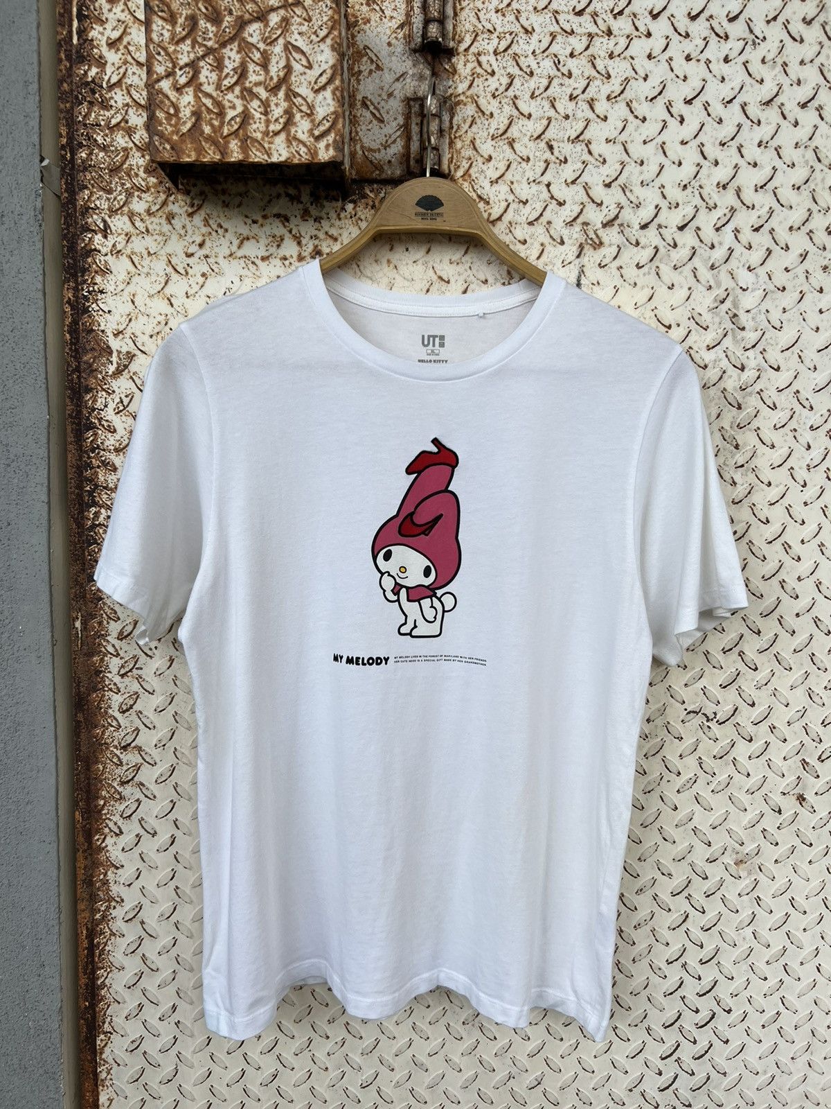 Anime 🔥FAST SALE🔥UNIQLO HELLO KITTY BY YUNI TOSHIDA TEE Size US XL / EU 56 / 4 - 2 Thumbnail