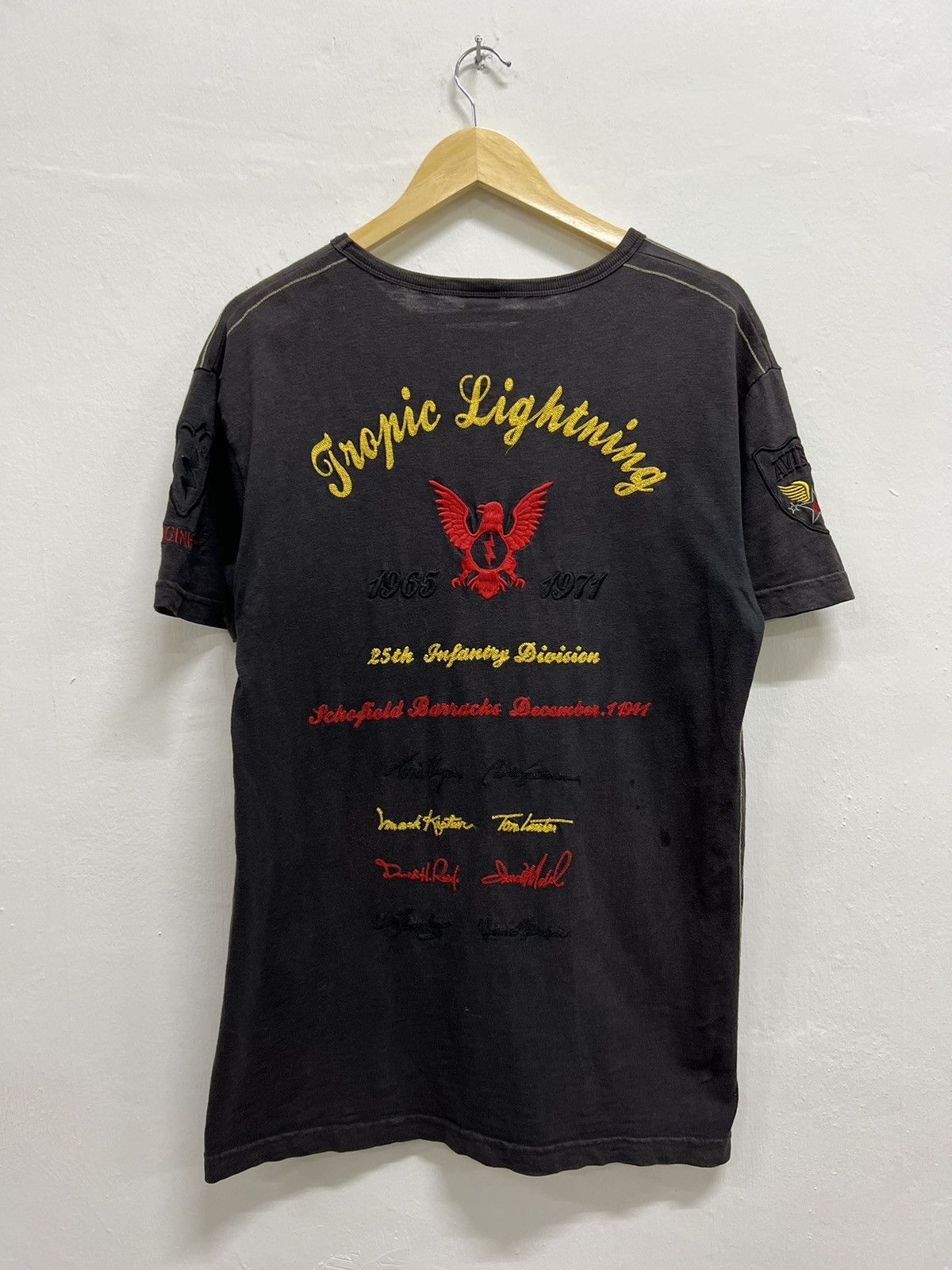 Avirex × Vintage AVIREX 25th INFANTRY DIVISION TROPIC LIGHTNING EMBROIDERED Size US M / EU 48-50 / 2 - 5 Thumbnail