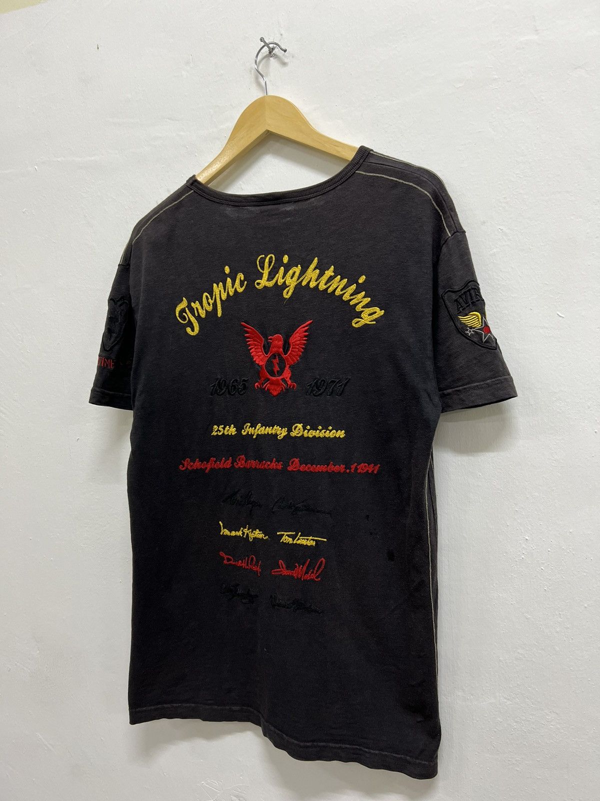 Avirex × Vintage AVIREX 25th INFANTRY DIVISION TROPIC LIGHTNING EMBROIDERED Size US M / EU 48-50 / 2 - 7 Thumbnail