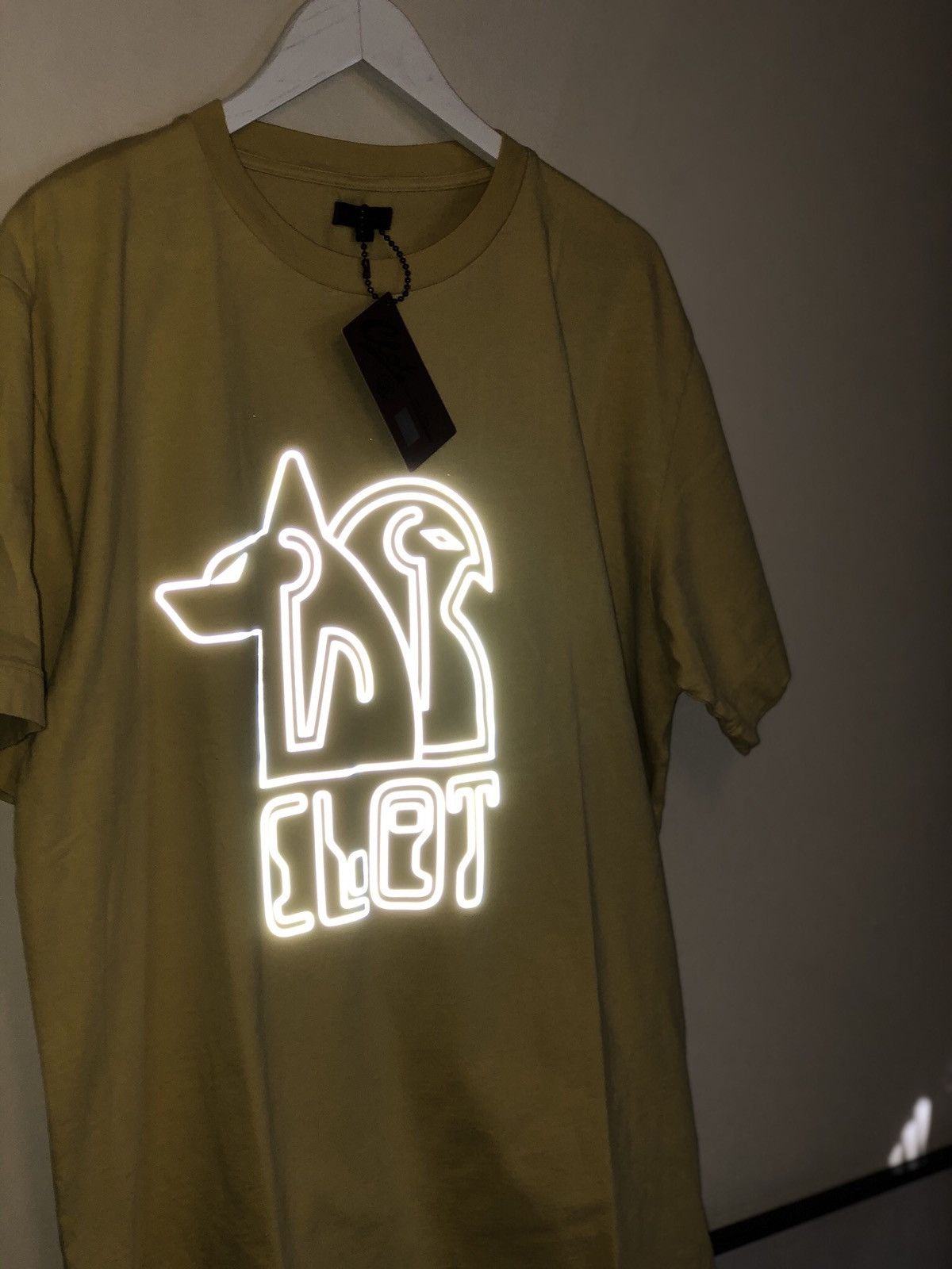 CLOT Clot Hong Kong Egyptian gods reflective m3 t-shirt Size US L / EU 52-54 / 3 - 6 Thumbnail