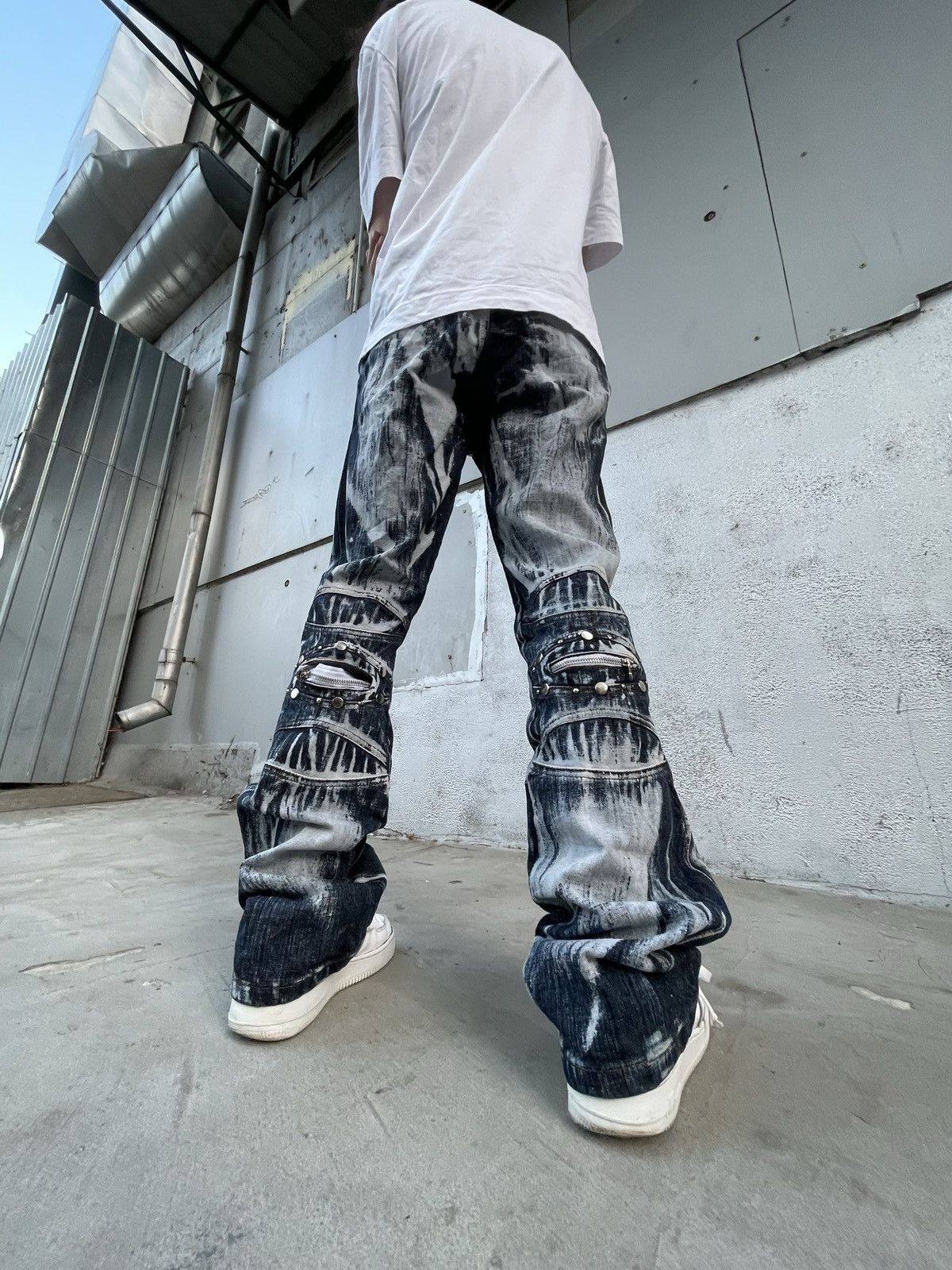 Designer × Vintage Vintage Japanese brand jeans bleached designer Size US 30 / EU 46 - 1 Thumbnail