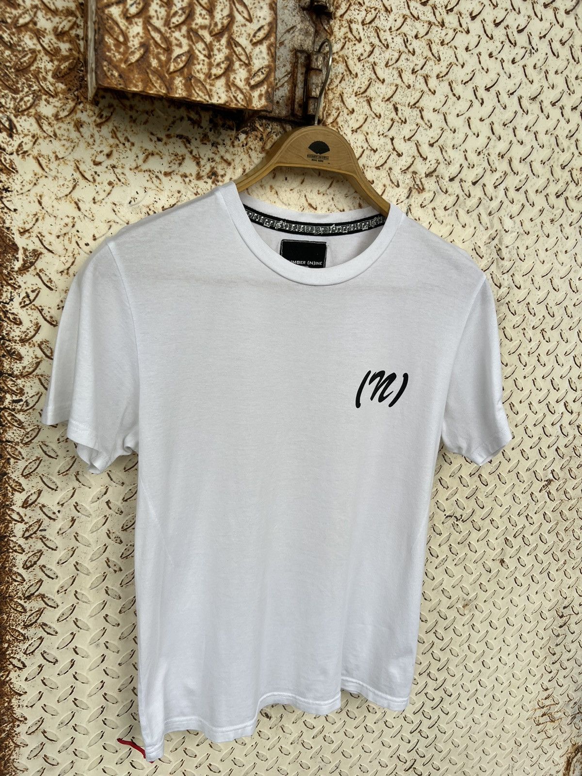 Number (N)ine NUMBER(NINE) NINE INCH SMALL LOGO WHITE TEE Size US M / EU 48-50 / 2 - 3 Thumbnail