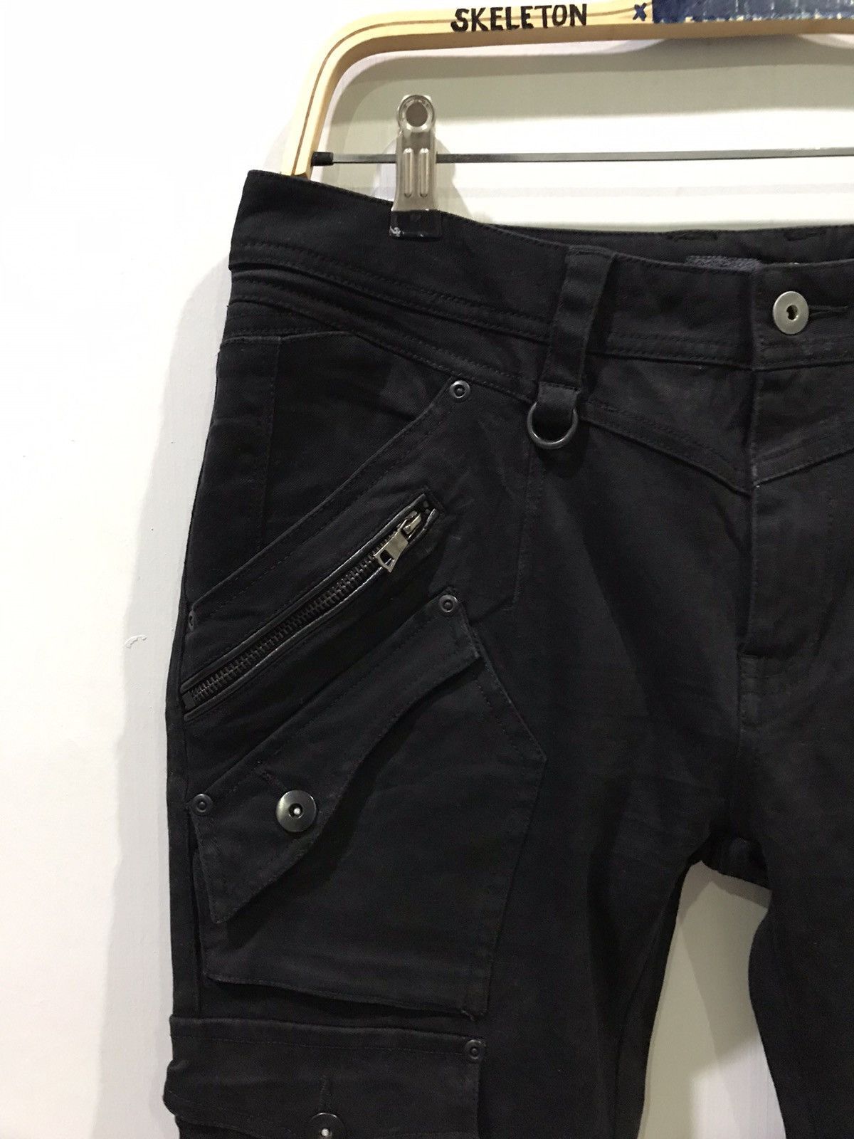 Japanese Brand BLACKVARIA Japan Punk Tactical 8 Pockets Cargo Skinny Pant Size US 33 - 3 Thumbnail