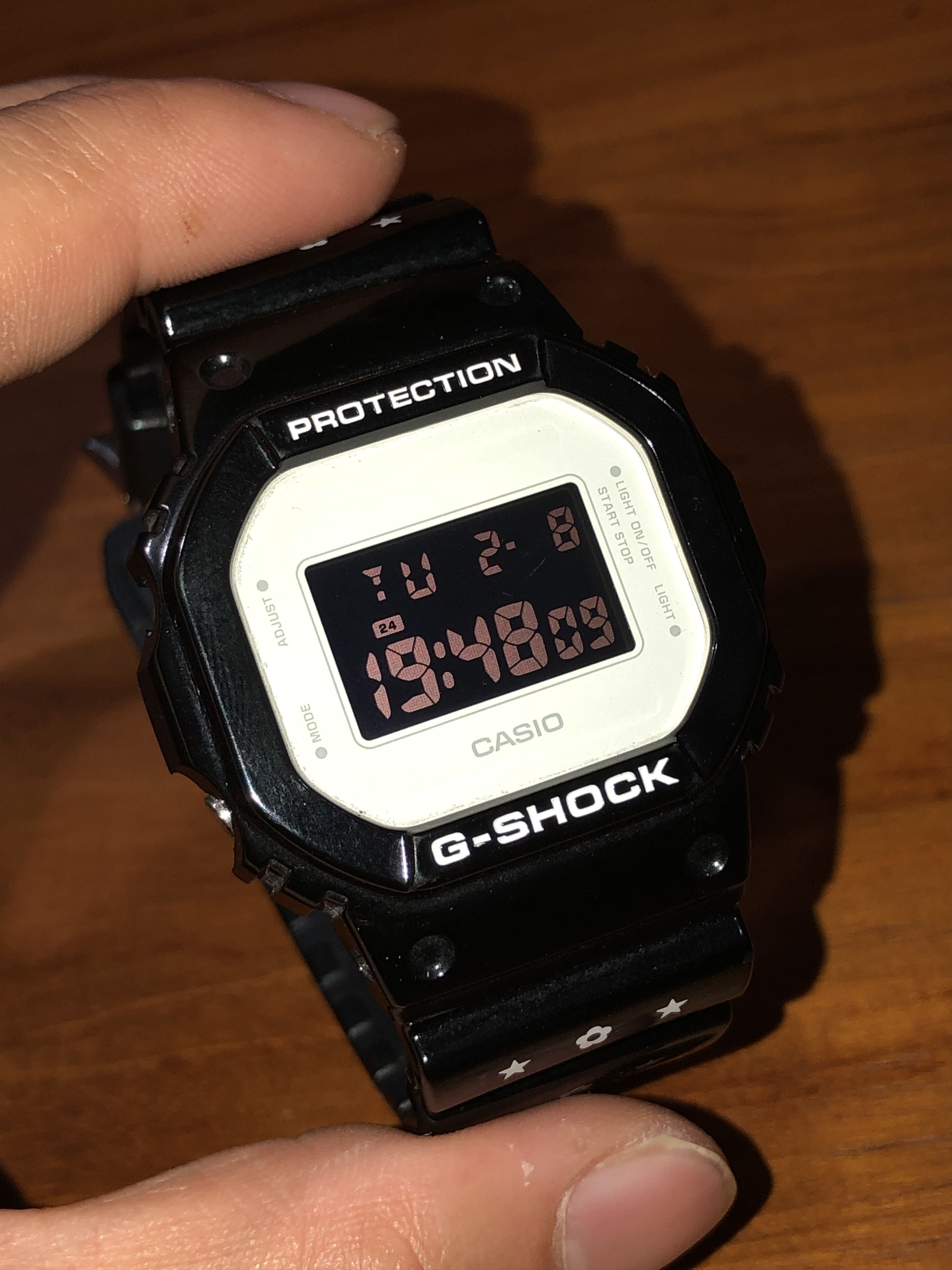 G Shock RARE🔥2013 CASIO G-SHOCK DW5600 X BEARBRICK GLOSSY Size ONE SIZE - 3 Thumbnail