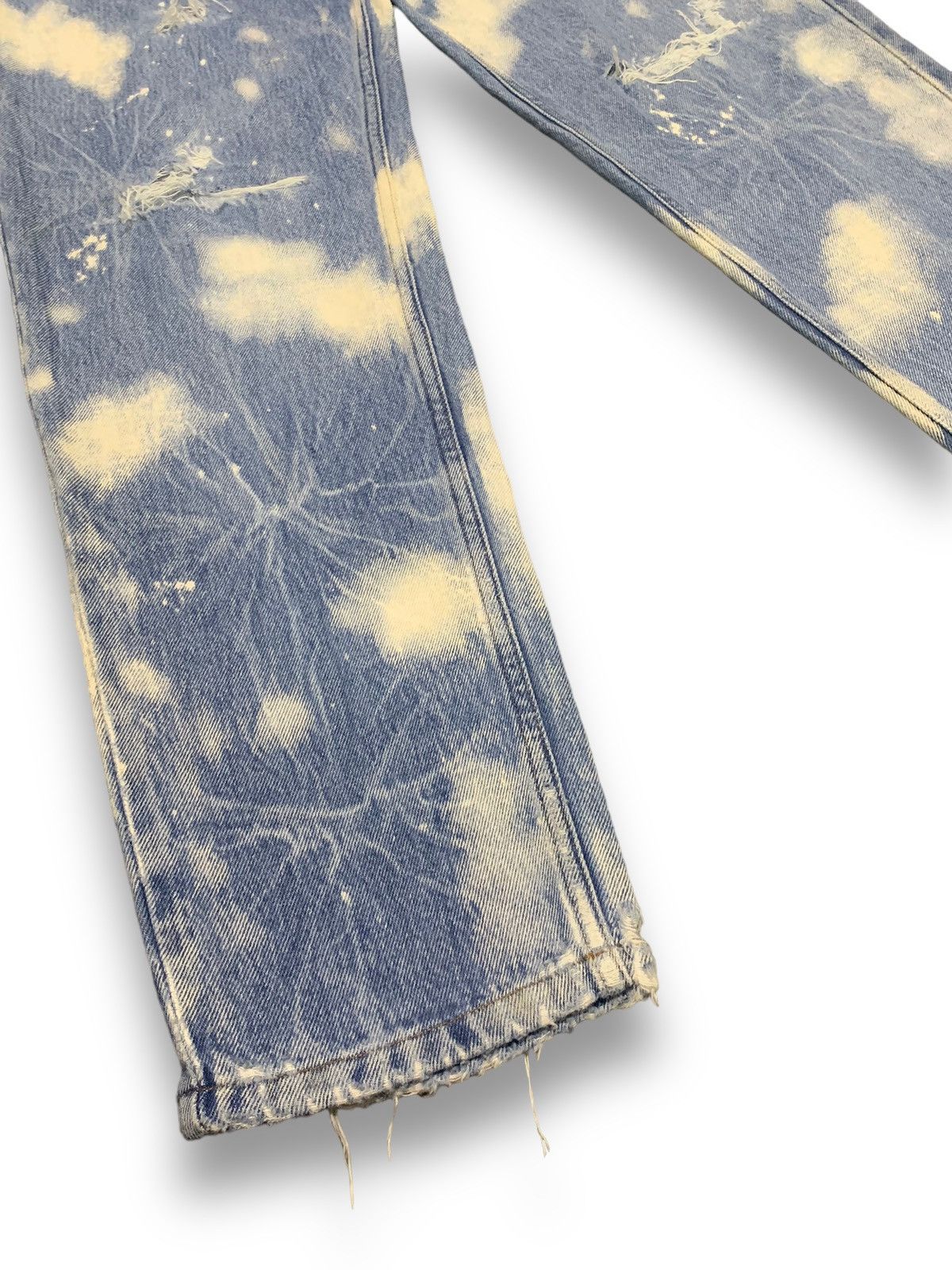 Tommy Hilfiger Y2K Tommy Hilfiger Acid Wash Distressed Jeans Made in Italy Size US 29 - 11 Thumbnail