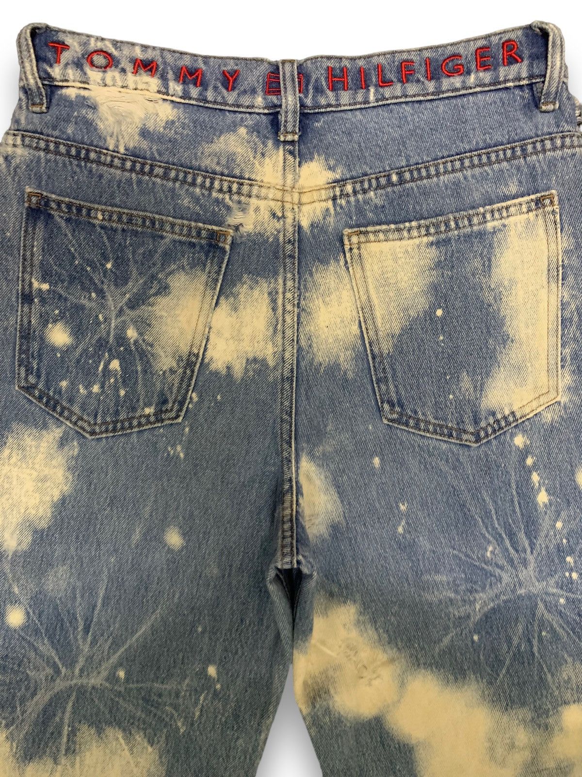 Tommy Hilfiger Y2K Tommy Hilfiger Acid Wash Distressed Jeans Made in Italy Size US 29 - 13 Thumbnail