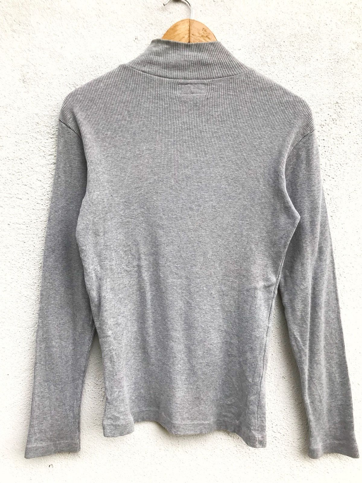 agnes b. Agnes B. Plain Turtleneck Long Sleeve Light Grey Shirts Size US S / EU 44-46 / 1 - 2 Thumbnail