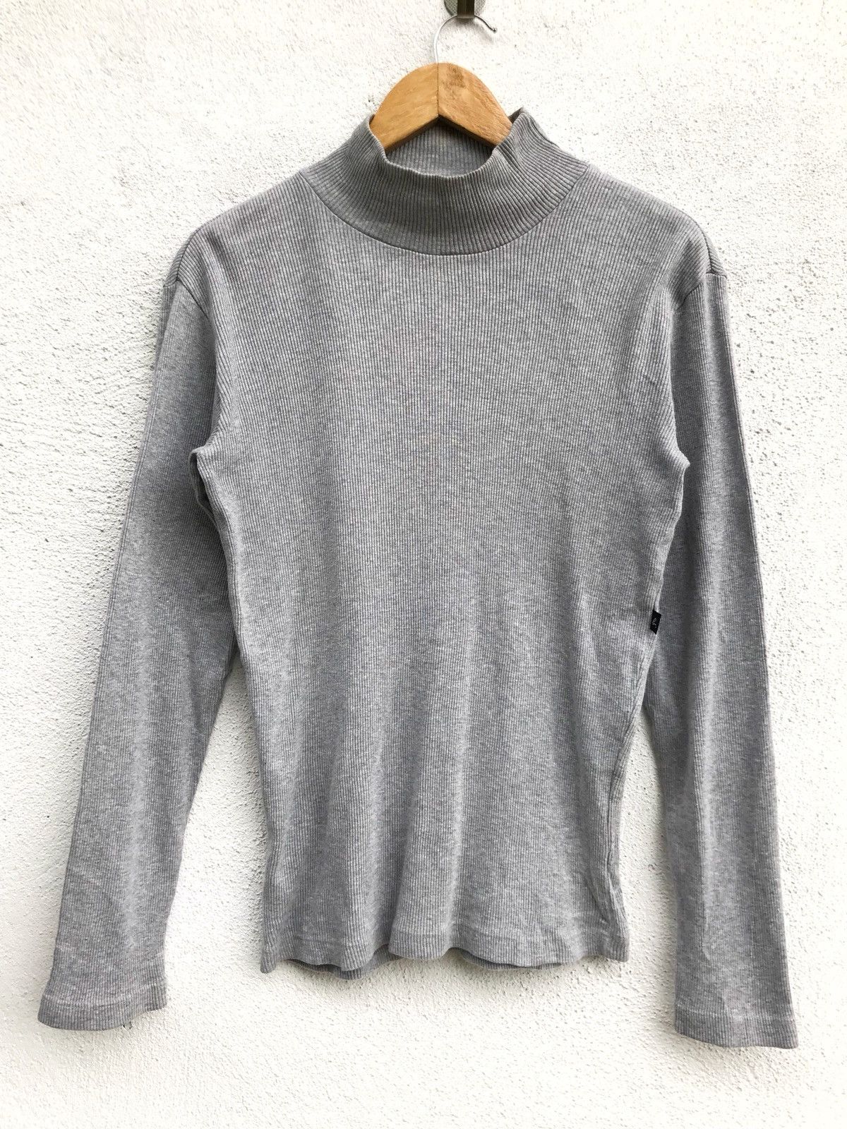 agnes b. Agnes B. Plain Turtleneck Long Sleeve Light Grey Shirts Size US S / EU 44-46 / 1 - 1 Thumbnail