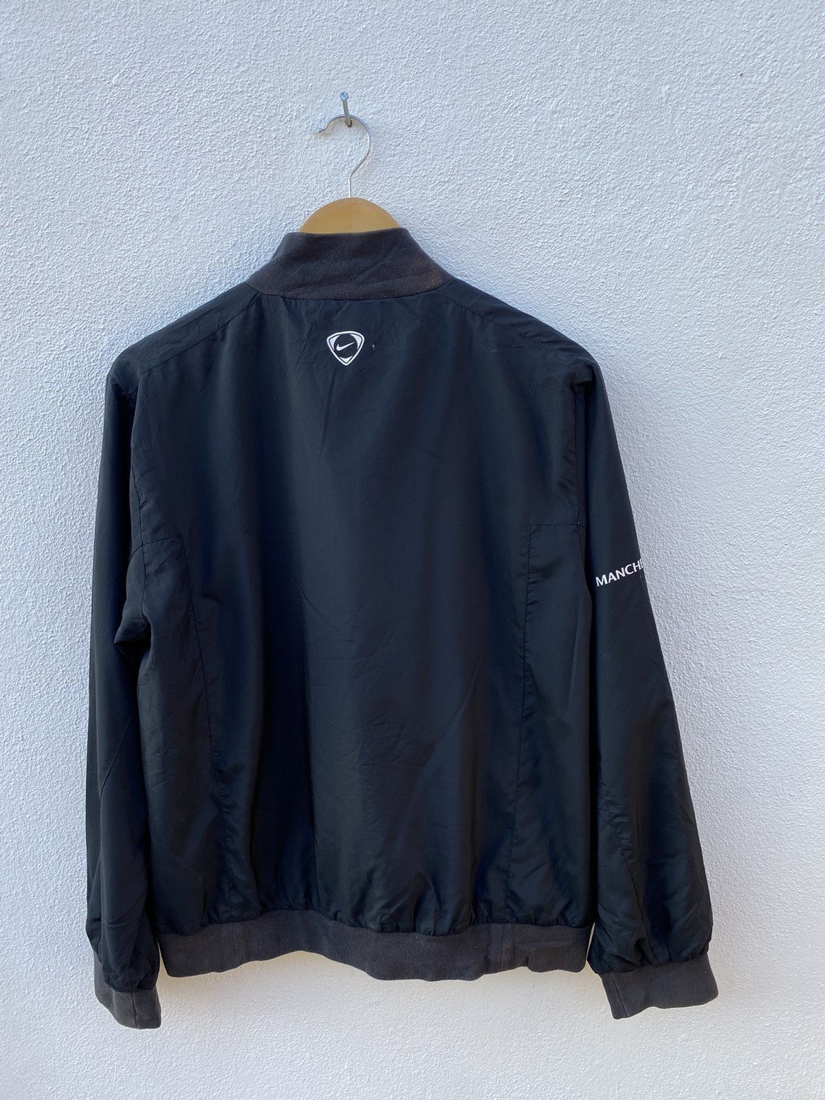 Nike Nike Manchester United AIG Windbraker Jacket Size US M / EU 48-50 / 2 - 4 Thumbnail