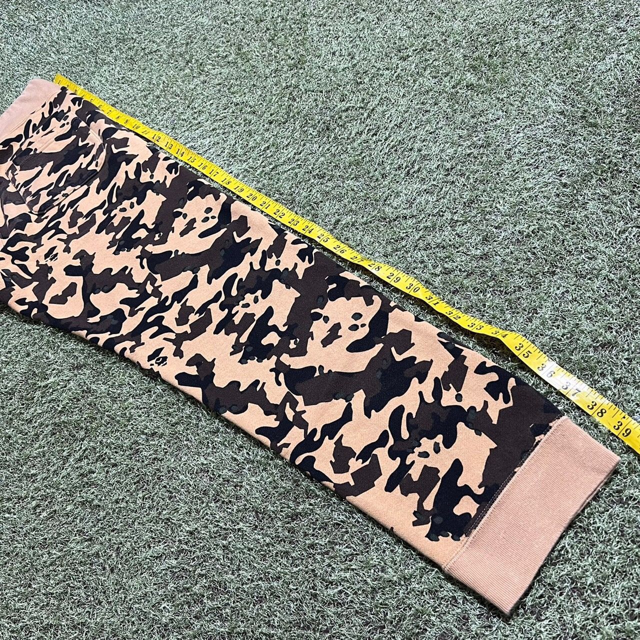 Bape Desert Camo Shark Sweat Pants Size US 32 / EU 48 - 9 Thumbnail
