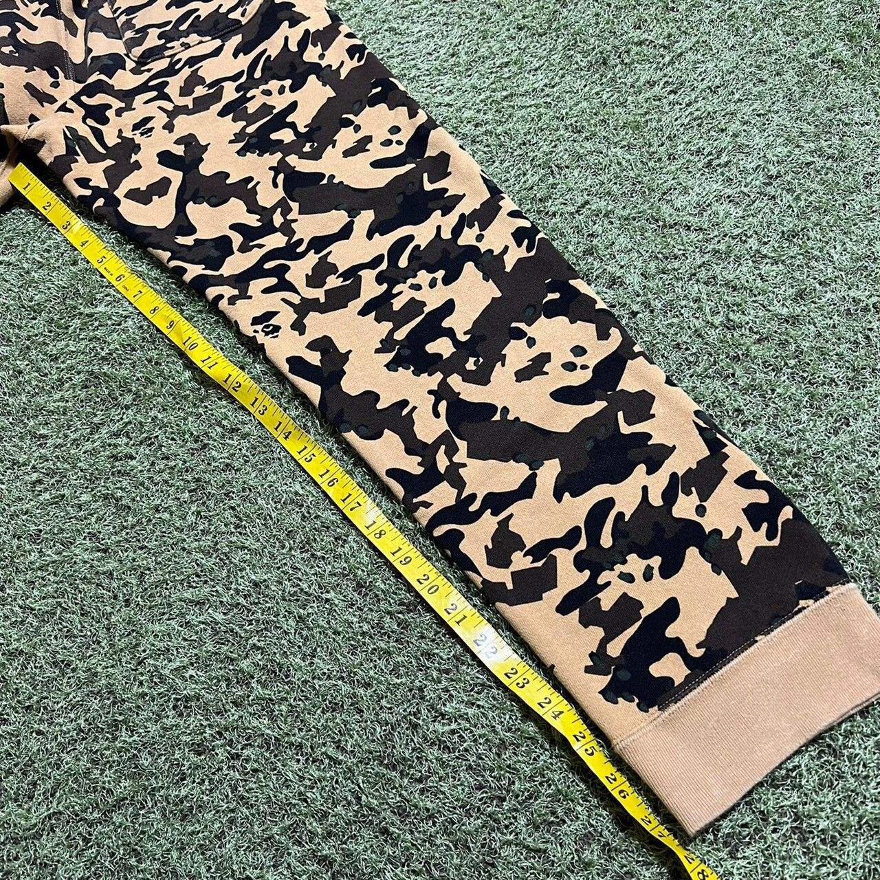 Bape Desert Camo Shark Sweat Pants Size US 32 / EU 48 - 8 Thumbnail
