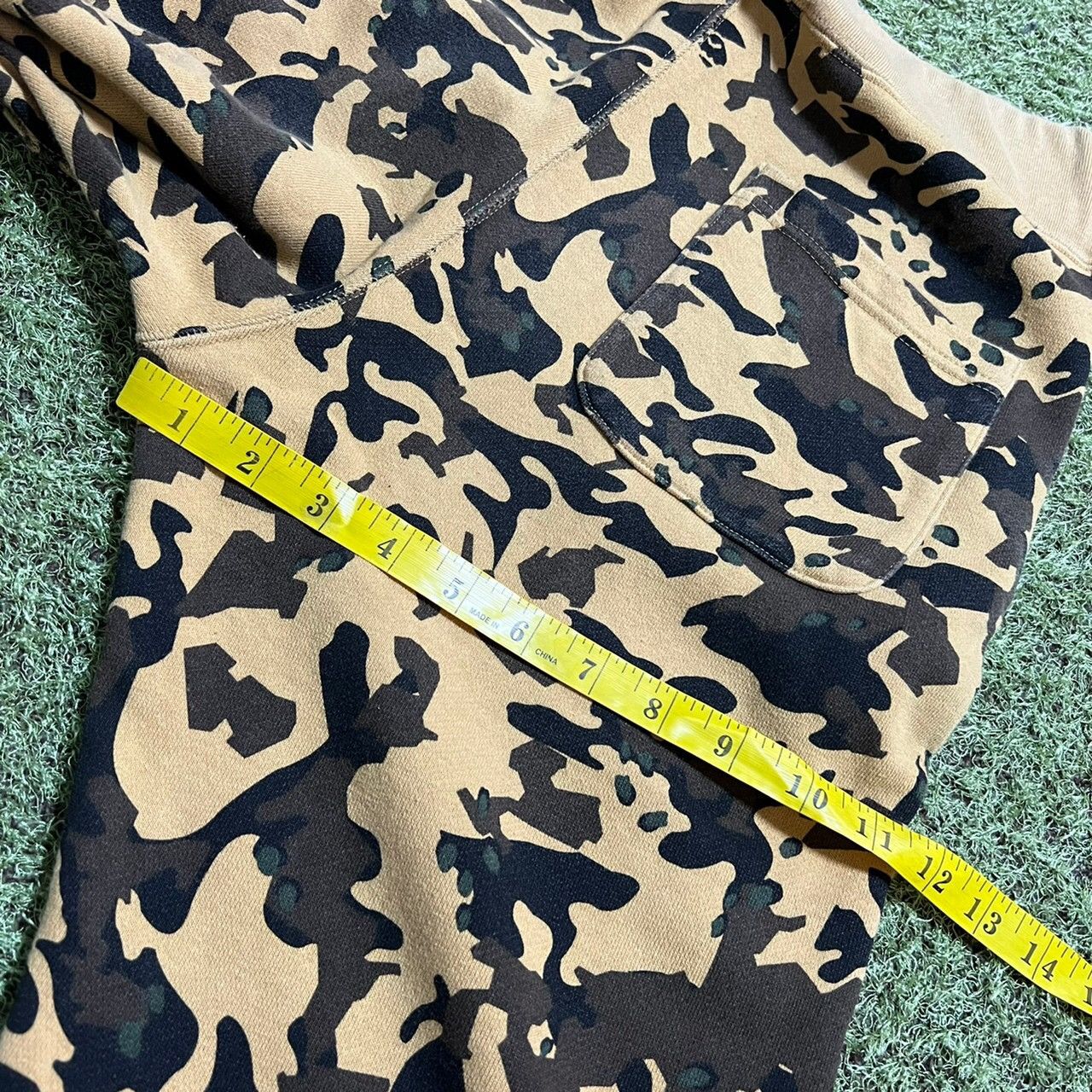 Bape Desert Camo Shark Sweat Pants Size US 32 / EU 48 - 7 Thumbnail