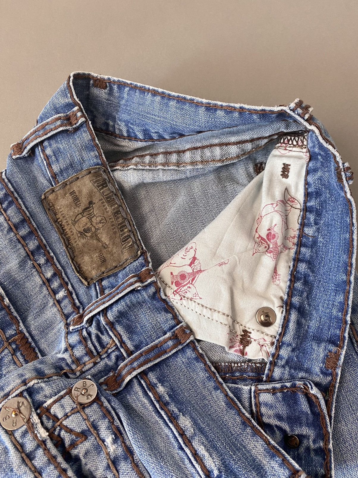 True Religion × Vintage True Religion vintage blue jeans thick brown stitching Size US 33 - 10 Thumbnail