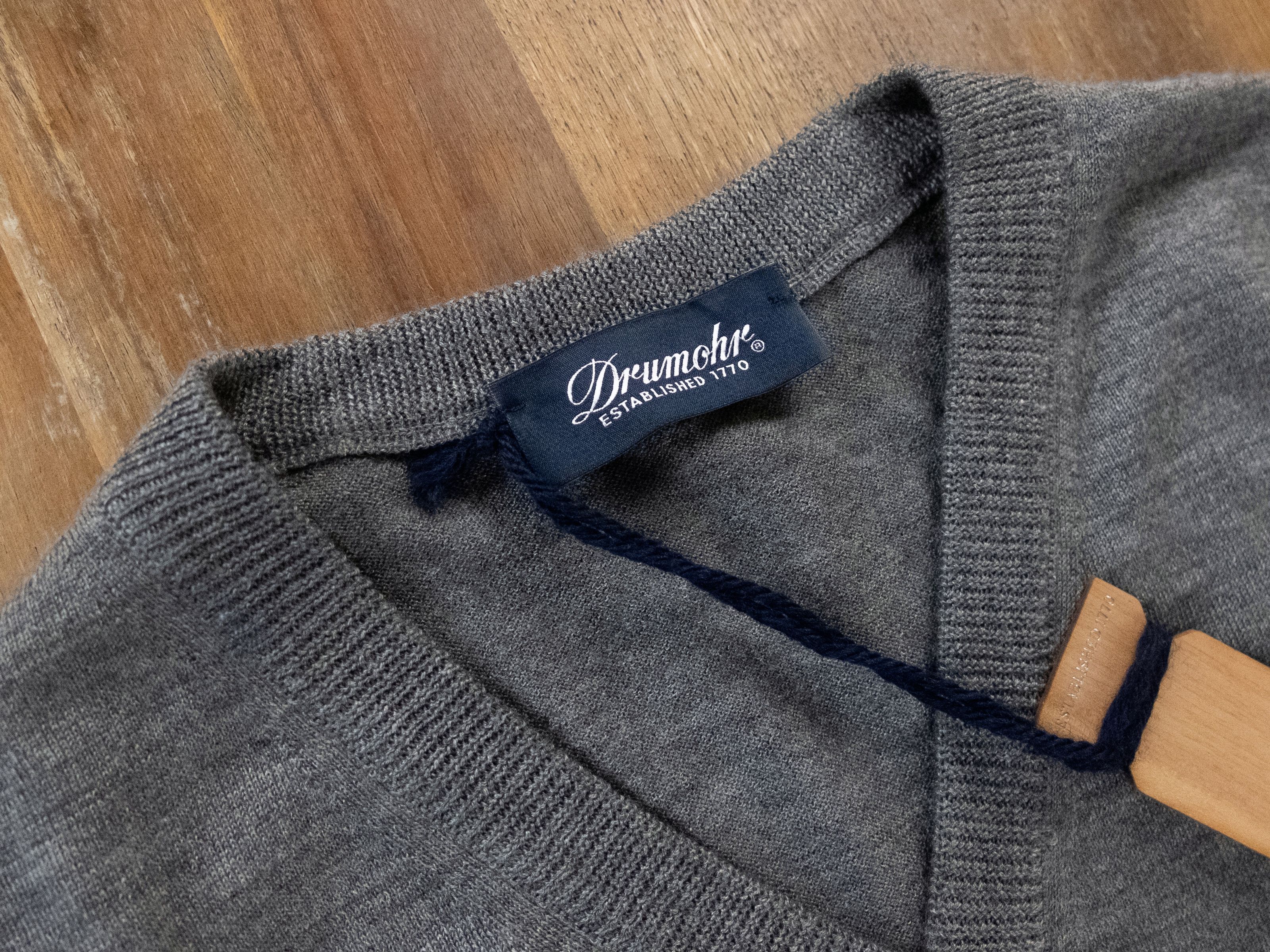 Drumohr DRUMOHR gray cashmere knit vest sweater 50 Large NWT Size US L / EU 52-54 / 3 - 2 Thumbnail