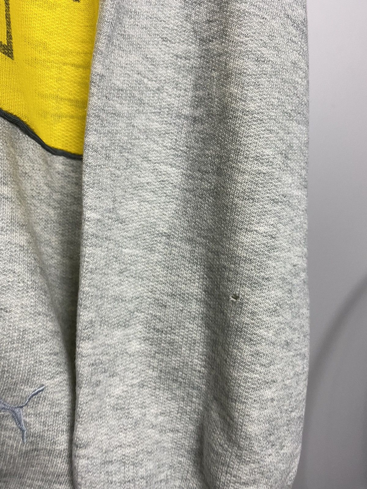 Puma × Vintage Puma vintage big 3D logo sweatshirt 80s yellow grey Size US L / EU 52-54 / 3 - 9 Thumbnail