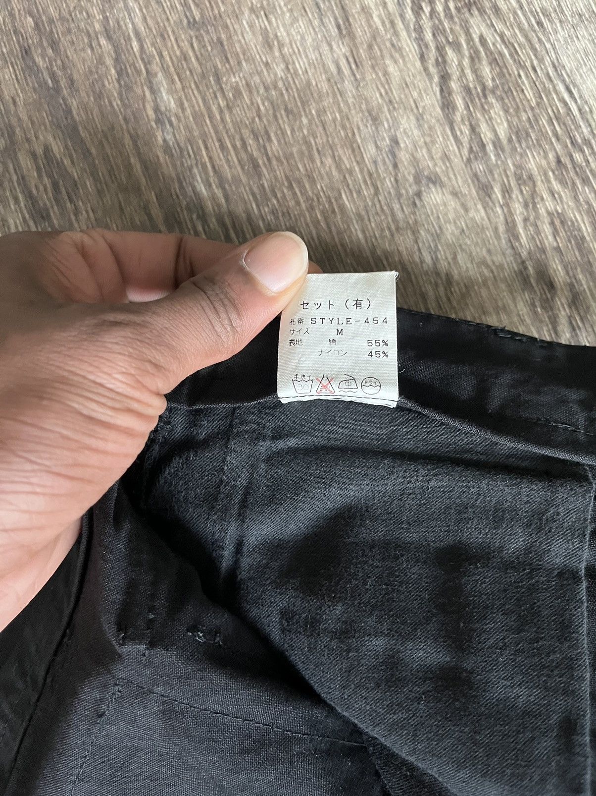 General Research GENERAL RESEARCH MULTI-POCKET CARGO SHORTS - 1999 Size US 30 / EU 46 - 11 Thumbnail